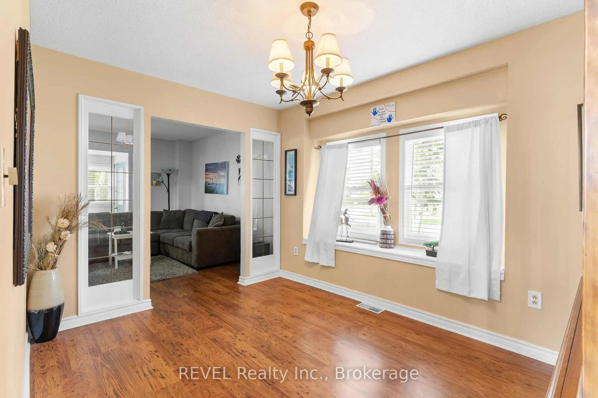 Photo 8 of 32 Bay Avenue, Welland, Dain City — HOMEH