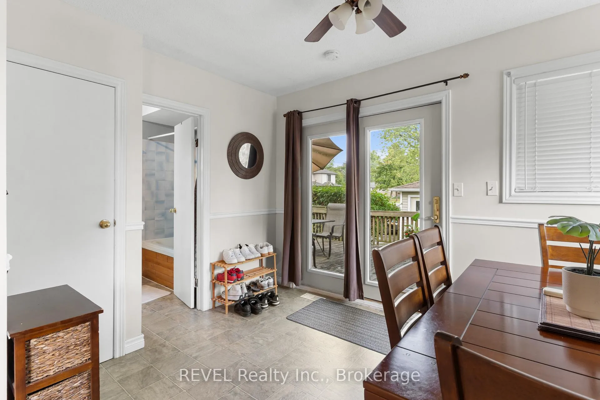 Photo 12 of 32 Bay Avenue, Welland, Dain City — HOMEH
