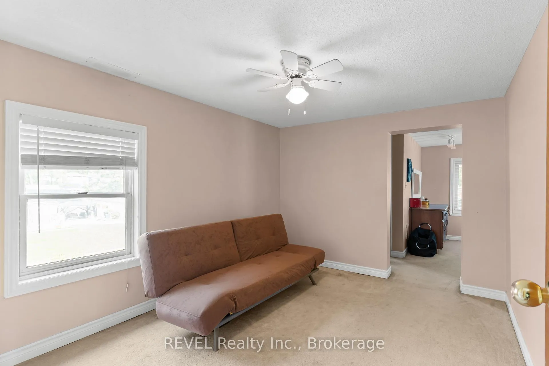 Photo 16 of 32 Bay Avenue, Welland, Dain City — HOMEH