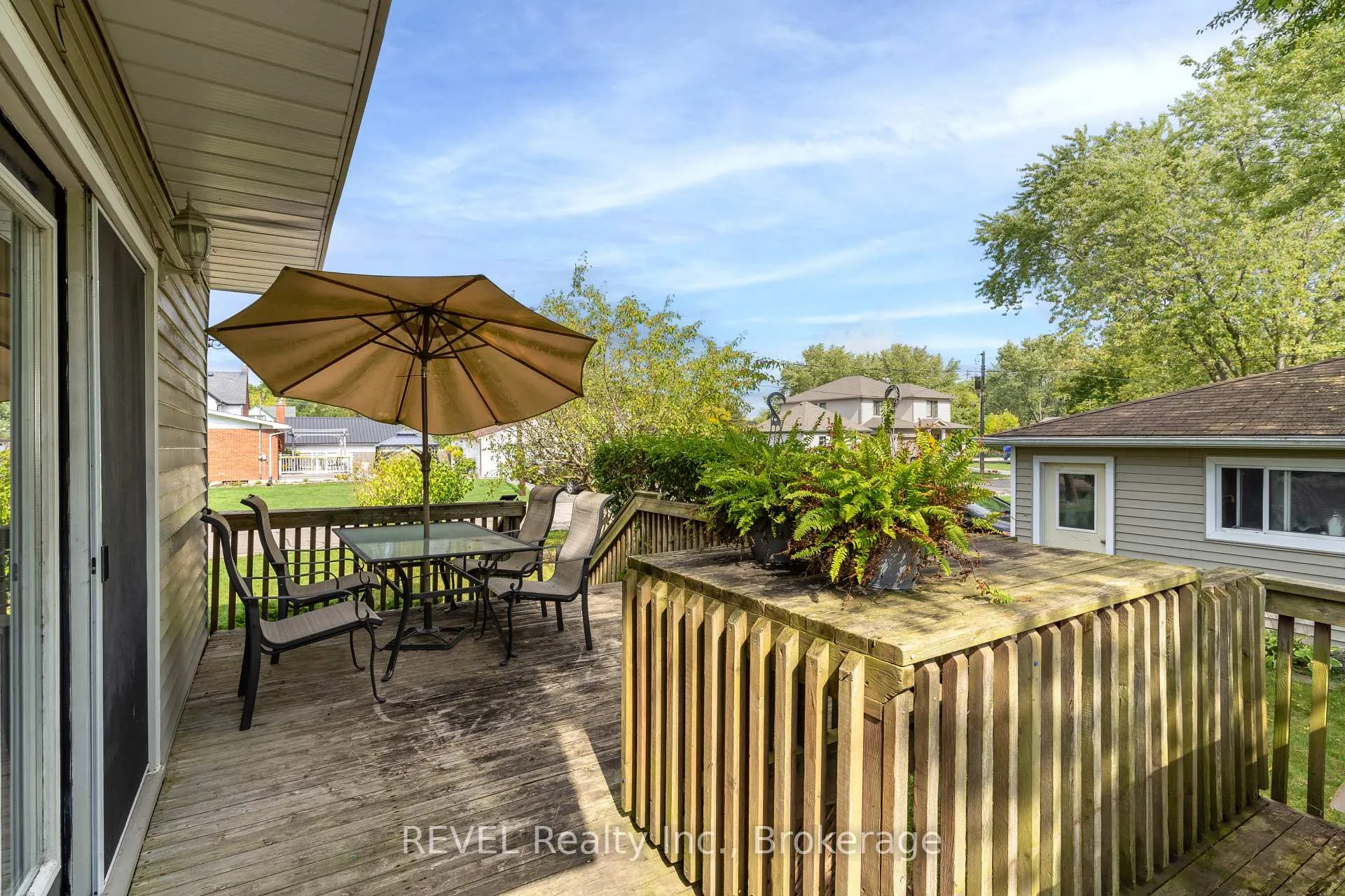 Photo 21 of 32 Bay Avenue, Welland, Dain City — HOMEH