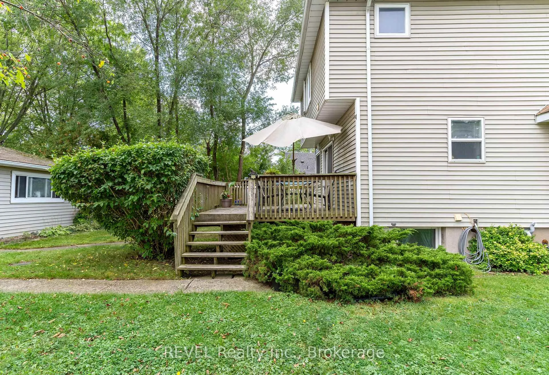 Photo 22 of 32 Bay Avenue, Welland, Dain City — HOMEH