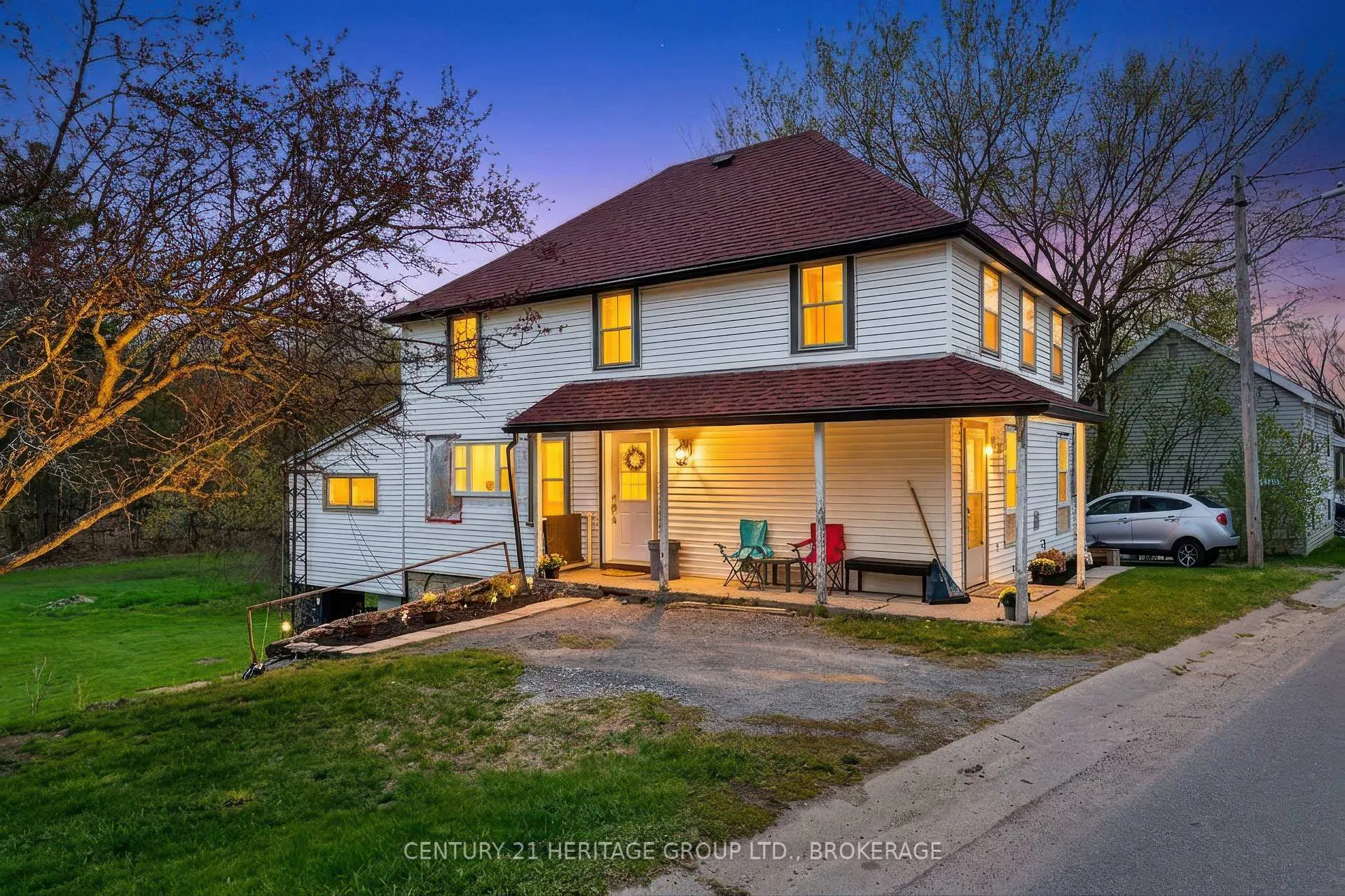 Front of 5886 Wilmer Road