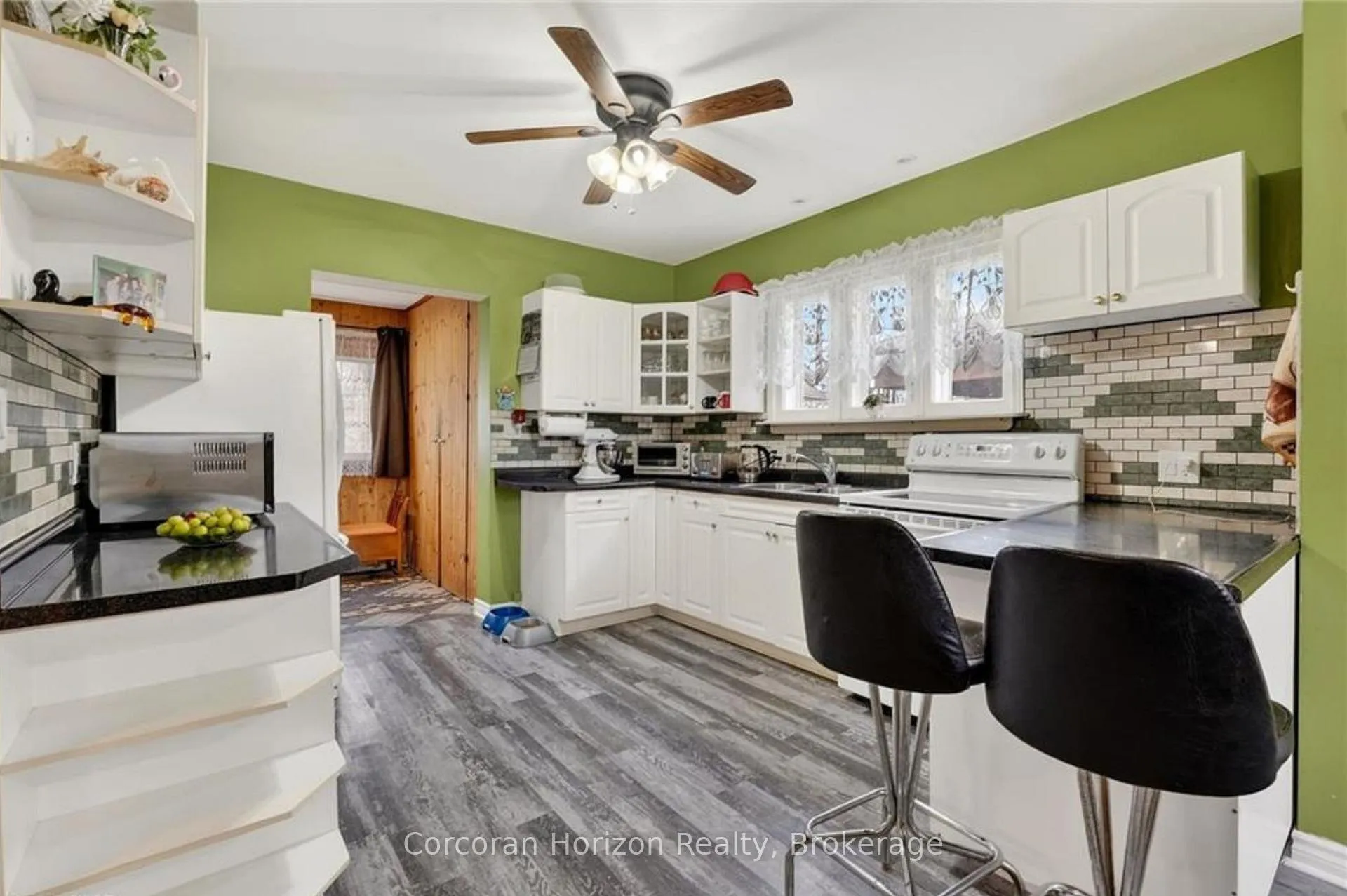 Photo 9 of 5270 Second Avenue, Niagara Falls, Cherrywood — HOMEH