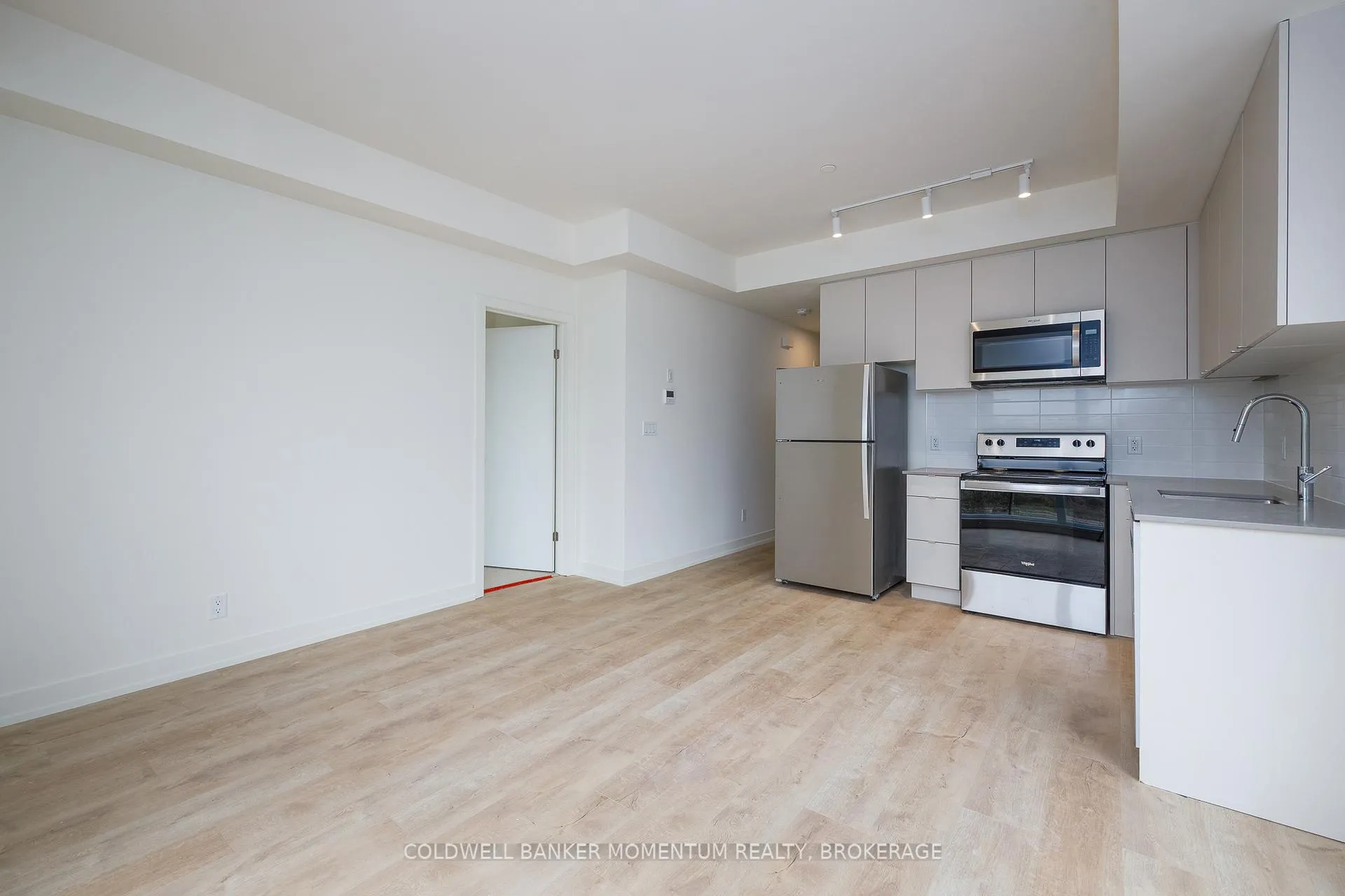 Photo 11 of Unit 311A, 16 Melbourne Avenue, St. Catharines, E. Chester — HOMEH