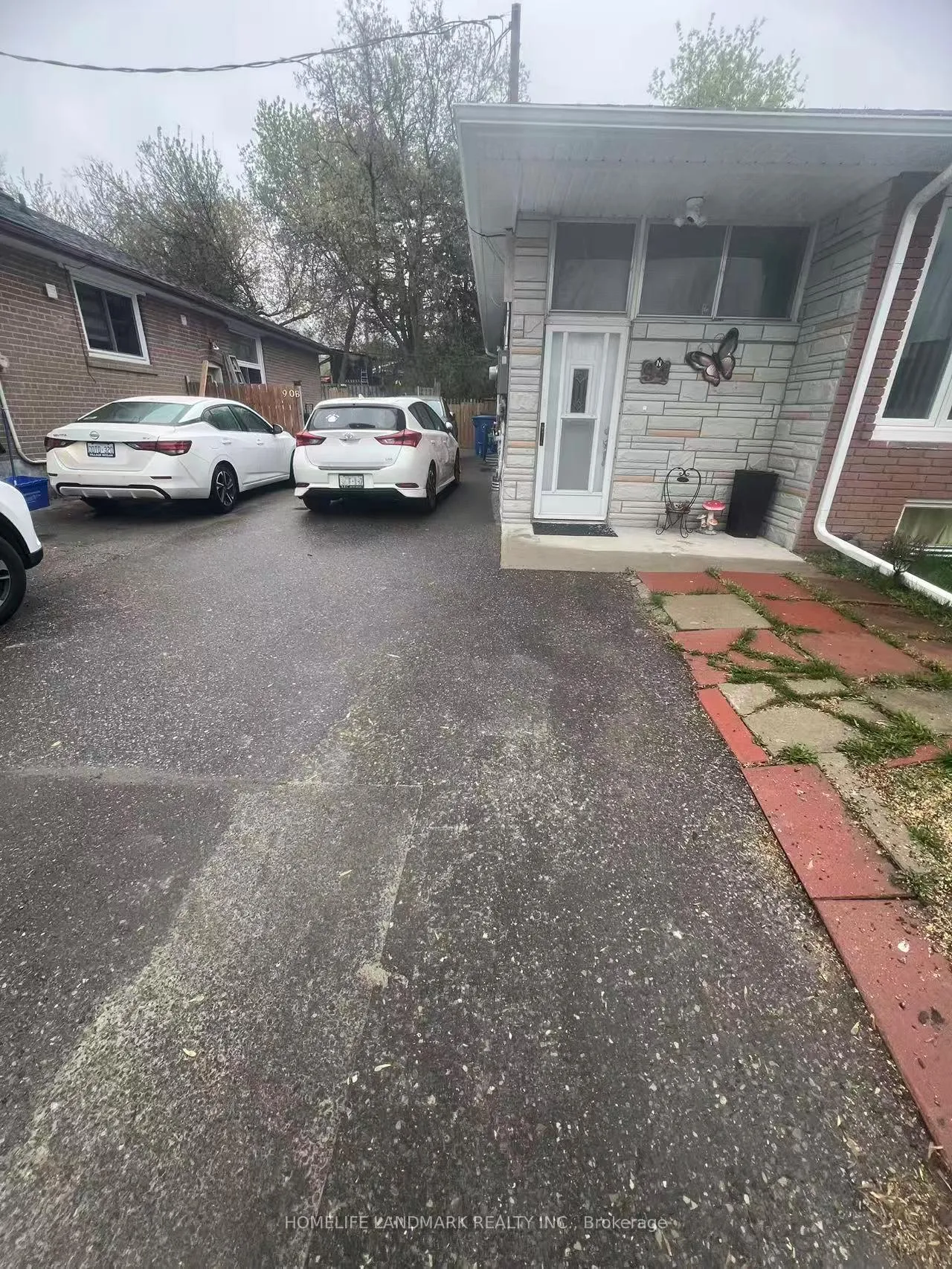 Front of Unit BSMT APT, 94 Longford Drive