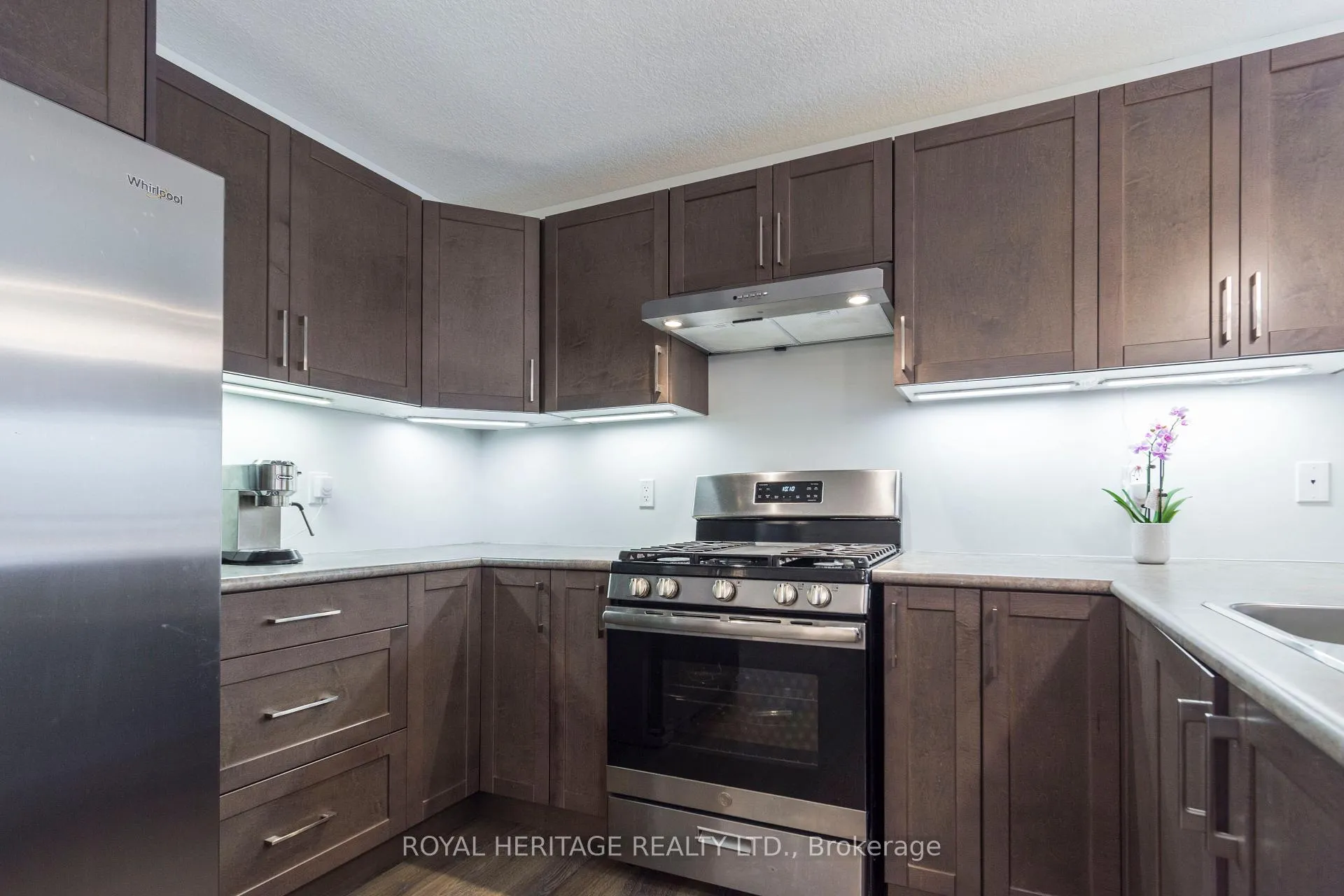 Photo 8 of 151 Rollins Drive, Belleville, Belleville Ward — HOMEH