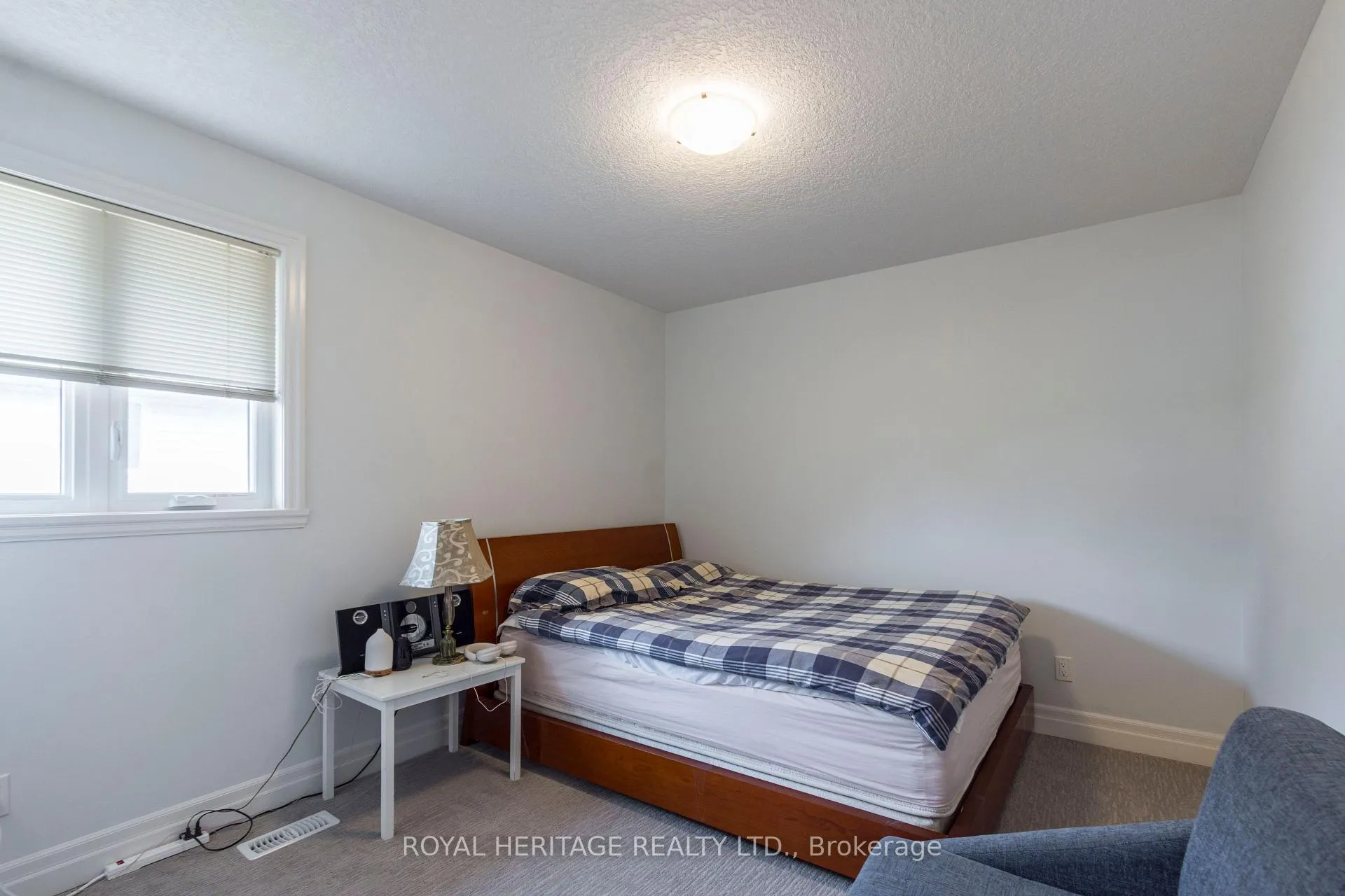 Photo 18 of 151 Rollins Drive, Belleville, Belleville Ward — HOMEH