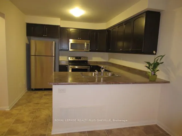 Photo 5 of 246 Mortimer Crescent, Milton, Harrison — HOMEH