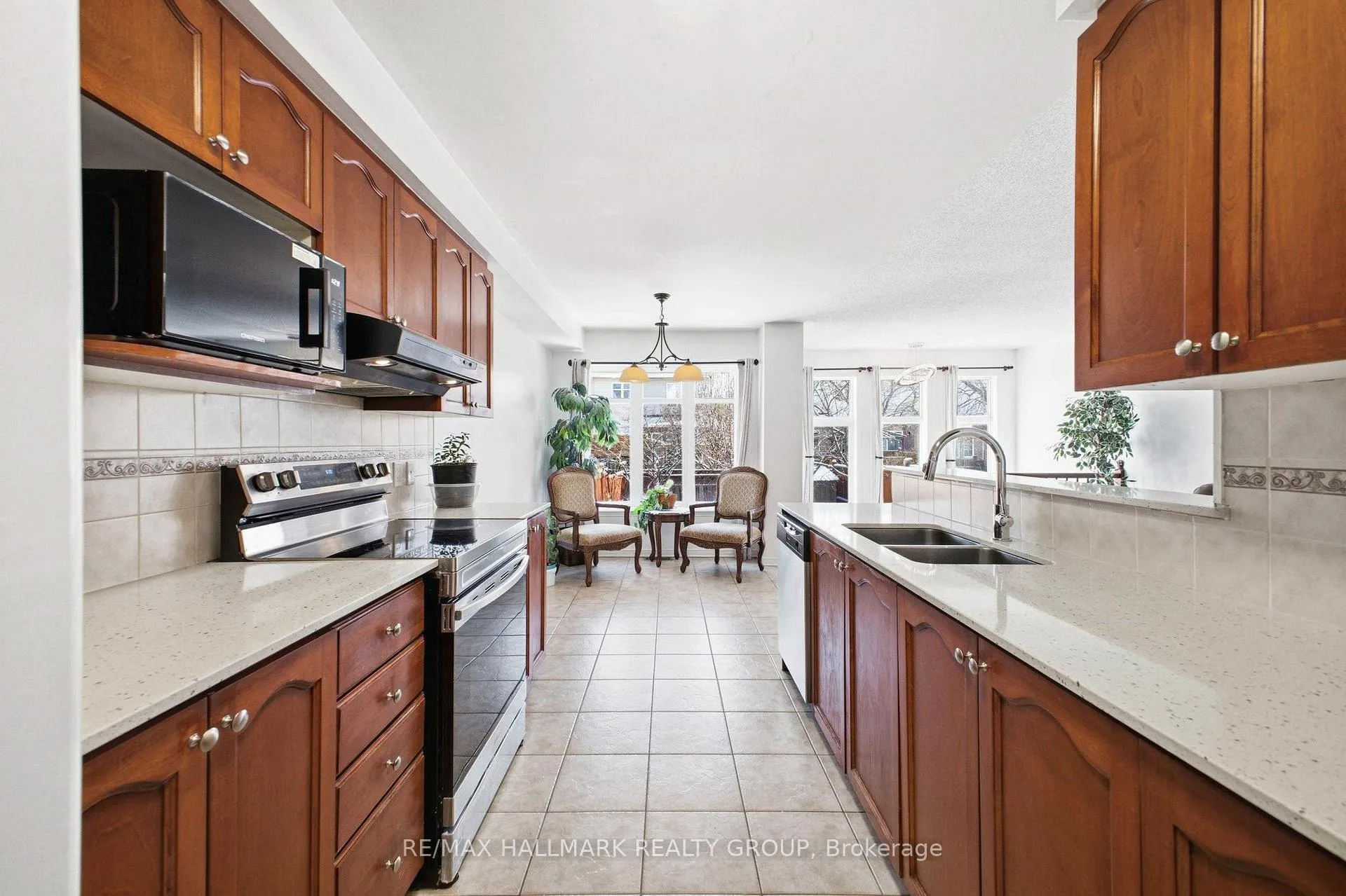 Photo 6 of 759 Everton Way, Ottawa, Riverside South/Gloucester Glen — HOMEH