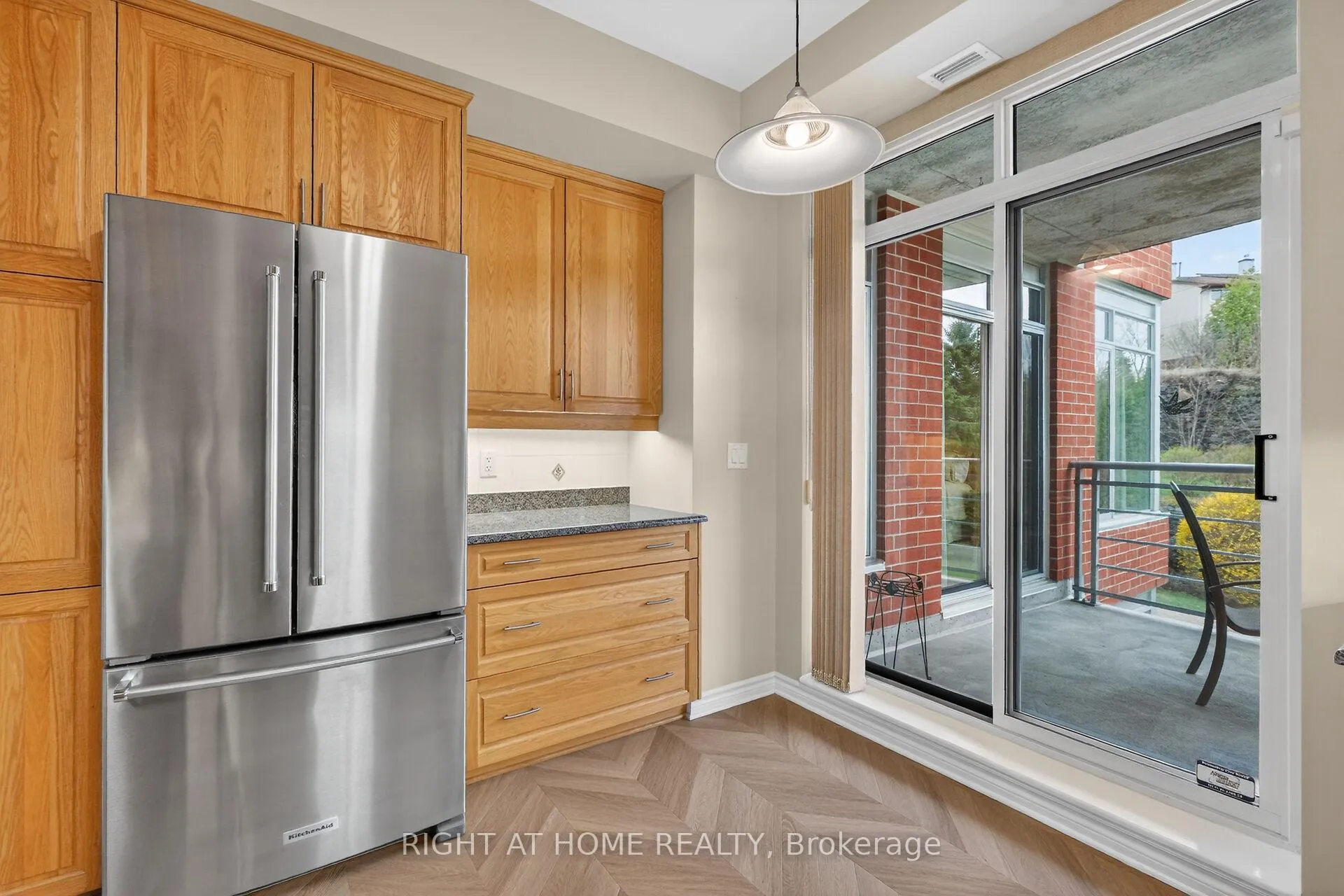 Photo 10 of Unit 307, 136 Darlington Private, Ottawa, Hunt Club/Western Community — HOMEH