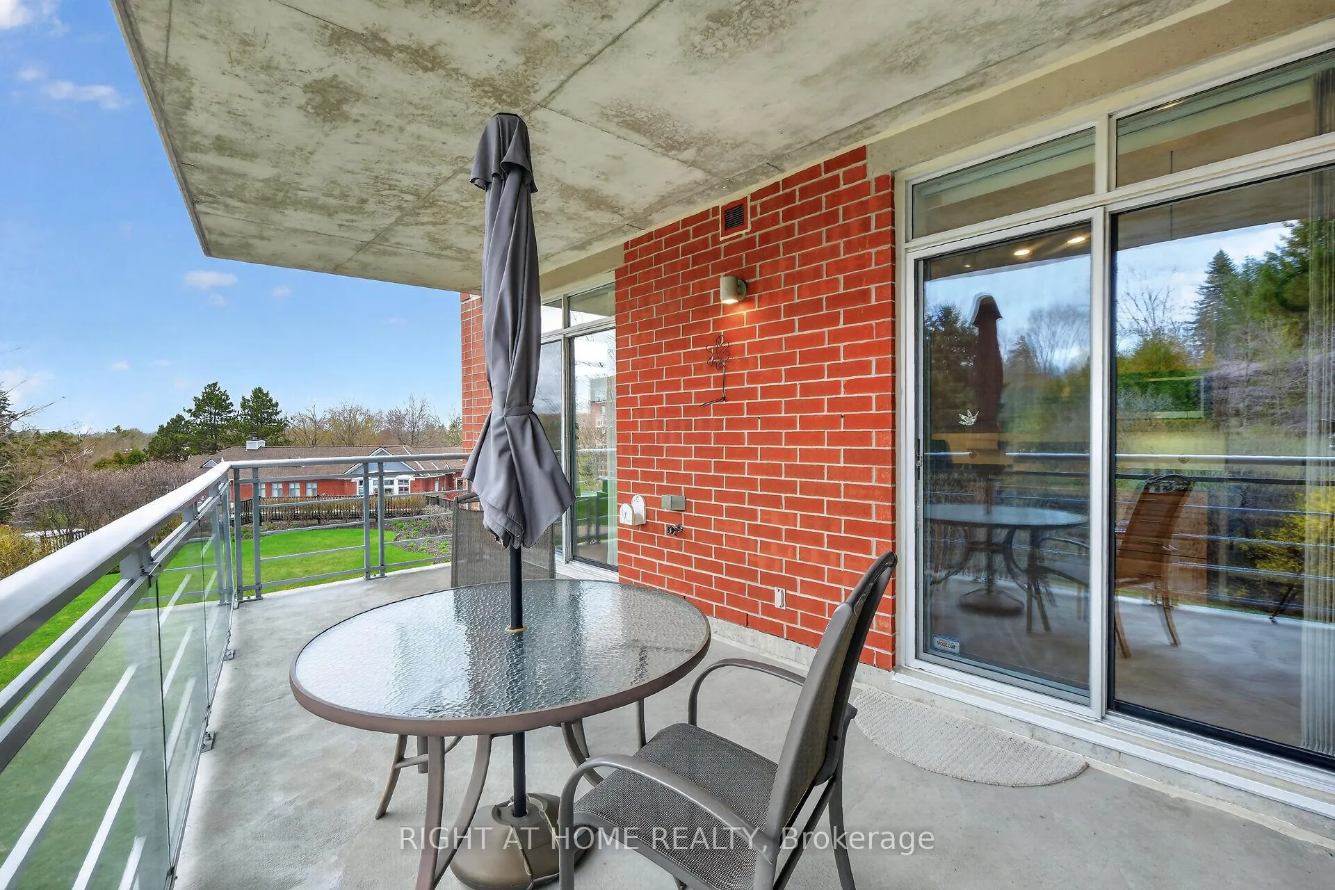 Photo 34 of Unit 307, 136 Darlington Private, Ottawa, Hunt Club/Western Community — HOMEH