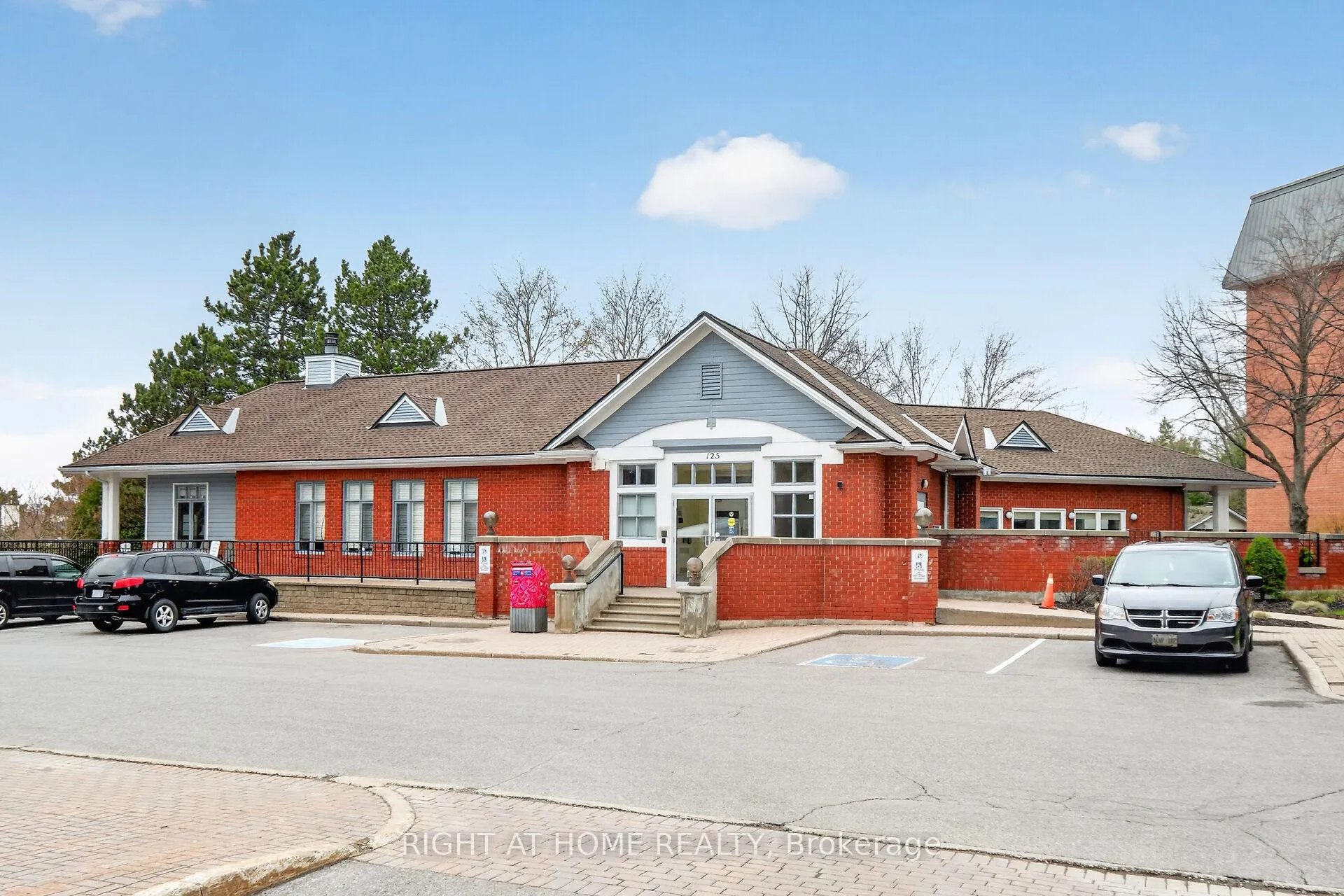 Photo 44 of Unit 307, 136 Darlington Private, Ottawa, Hunt Club/Western Community — HOMEH