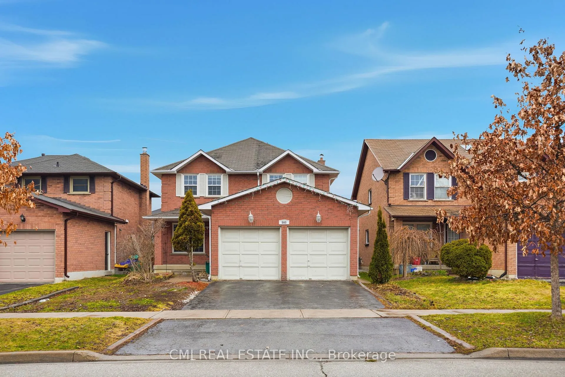 Photo 2 of 560 Steeple Hill, Pickering, Woodlands — HOMEH