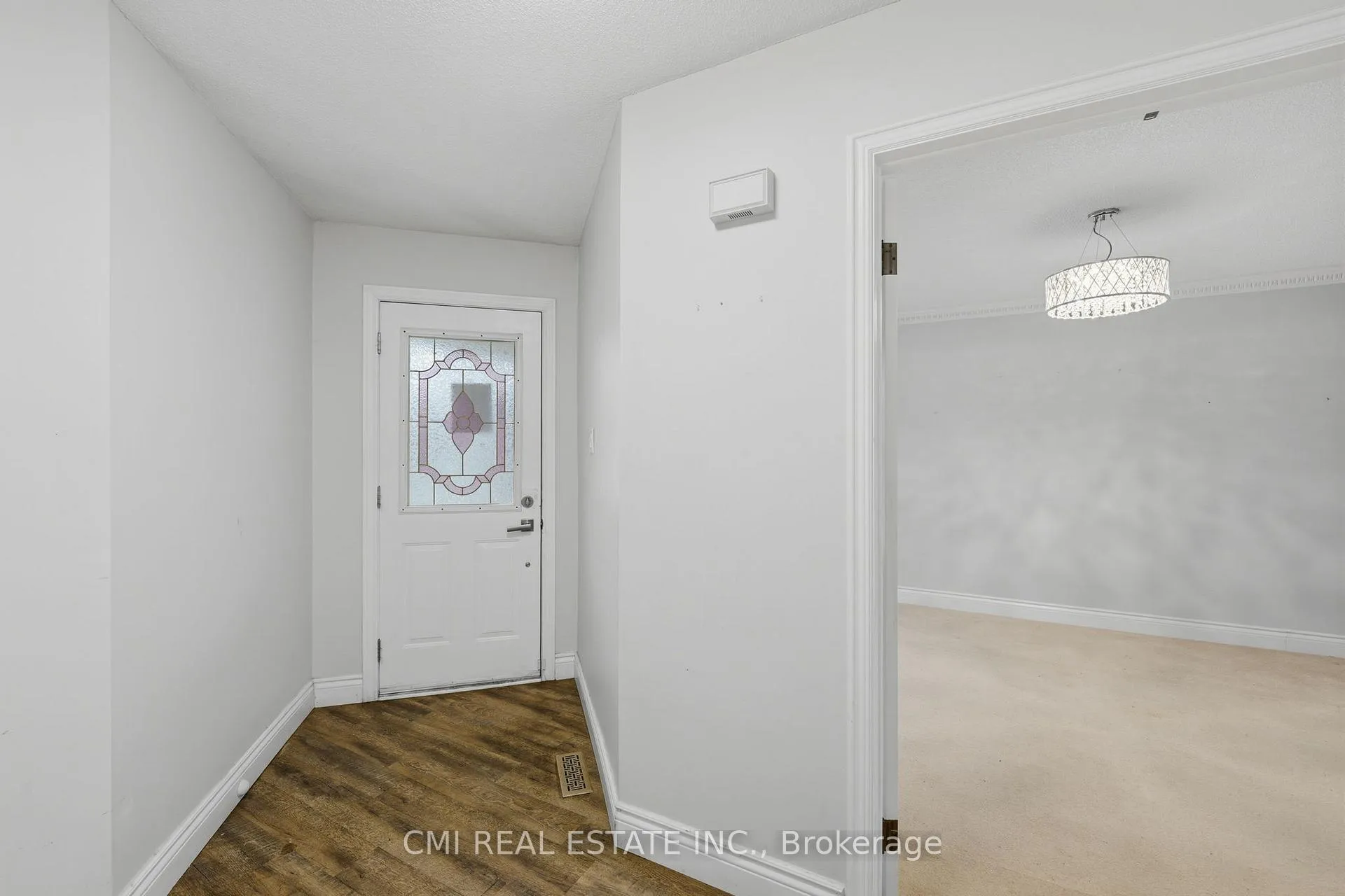 Photo 5 of 560 Steeple Hill, Pickering, Woodlands — HOMEH