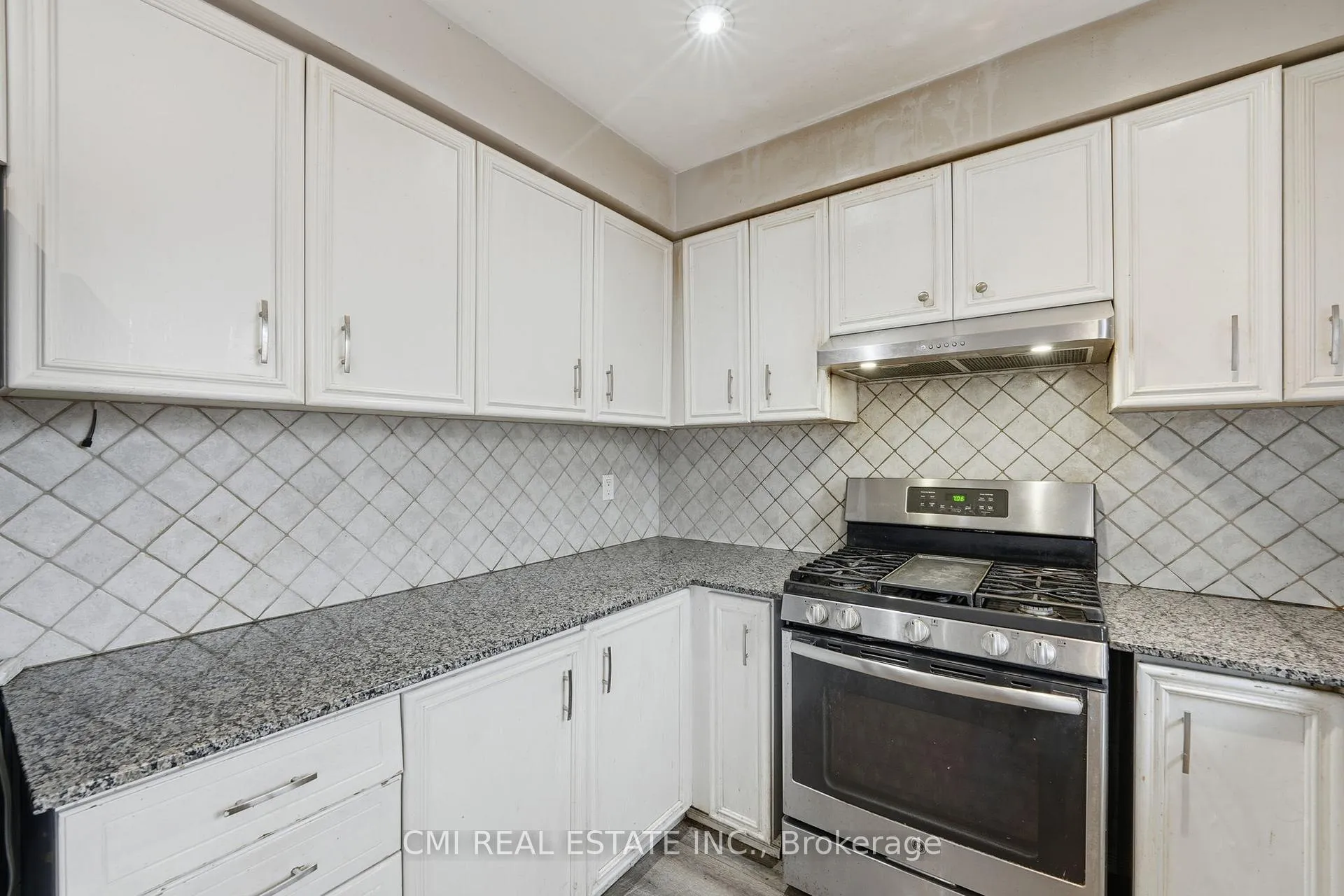 Photo 15 of 560 Steeple Hill, Pickering, Woodlands — HOMEH