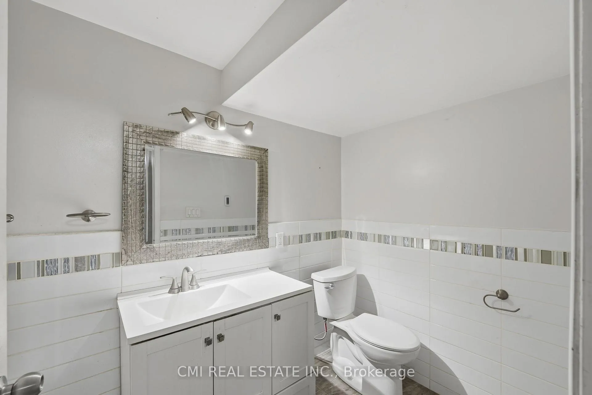 Photo 30 of 560 Steeple Hill, Pickering, Woodlands — HOMEH
