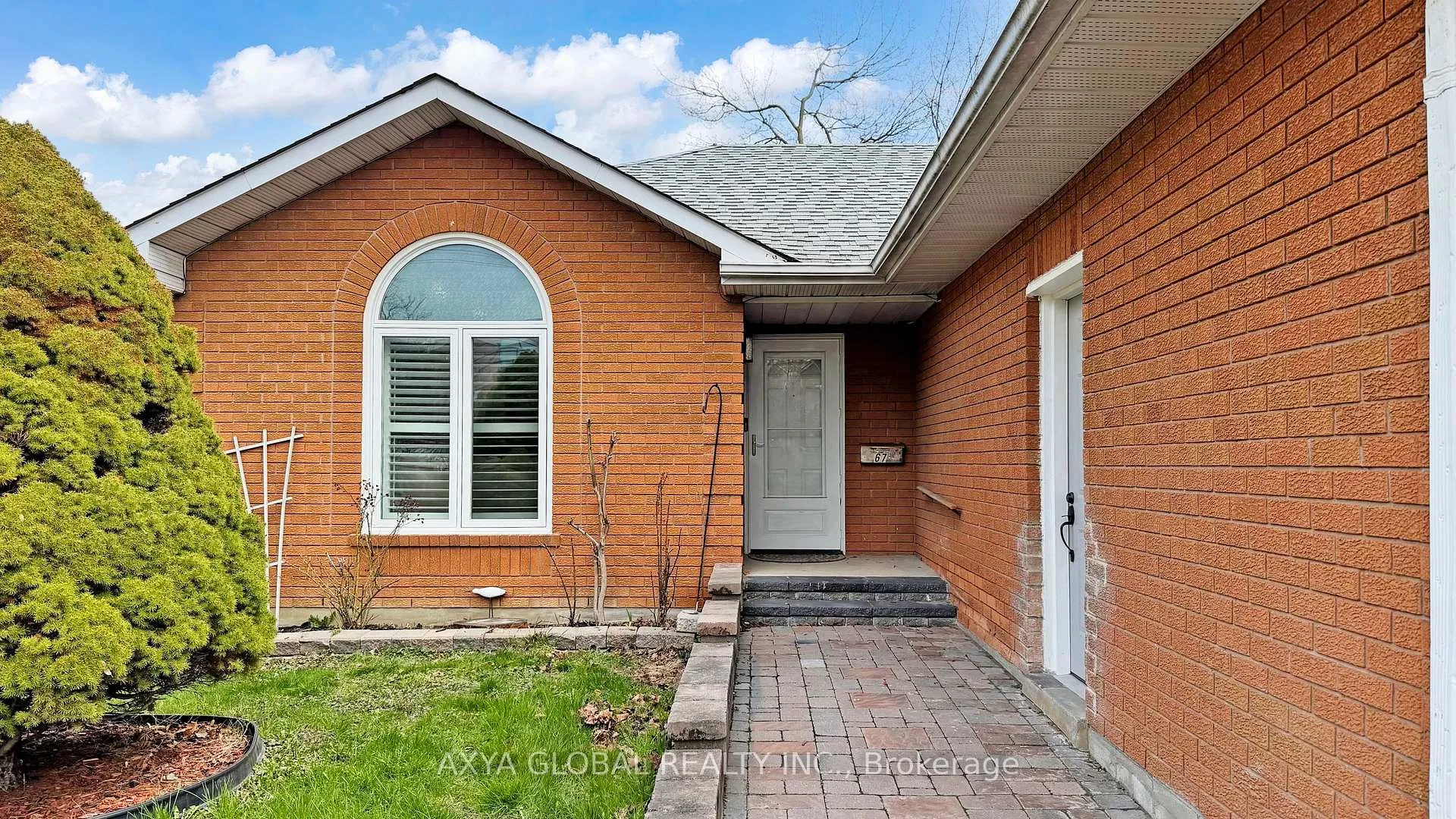 Photo 2 of 67 Park Road N, Oshawa, McLaughlin — HOMEH