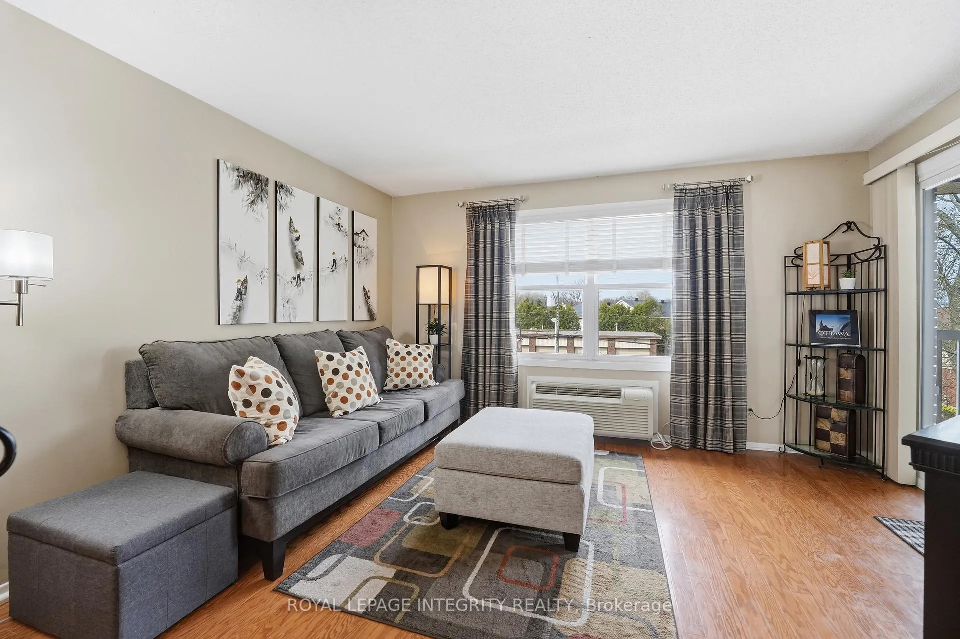 Photo 12 of Unit 315, 1099 Cadboro Road, Ottawa, Carson Grove — HOMEH