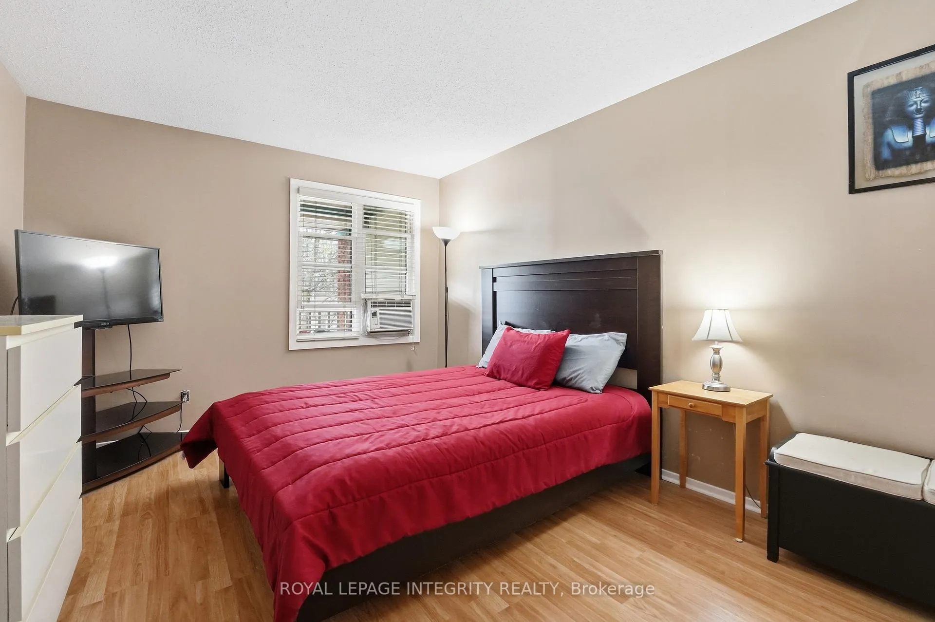Photo 16 of Unit 315, 1099 Cadboro Road, Ottawa, Carson Grove — HOMEH