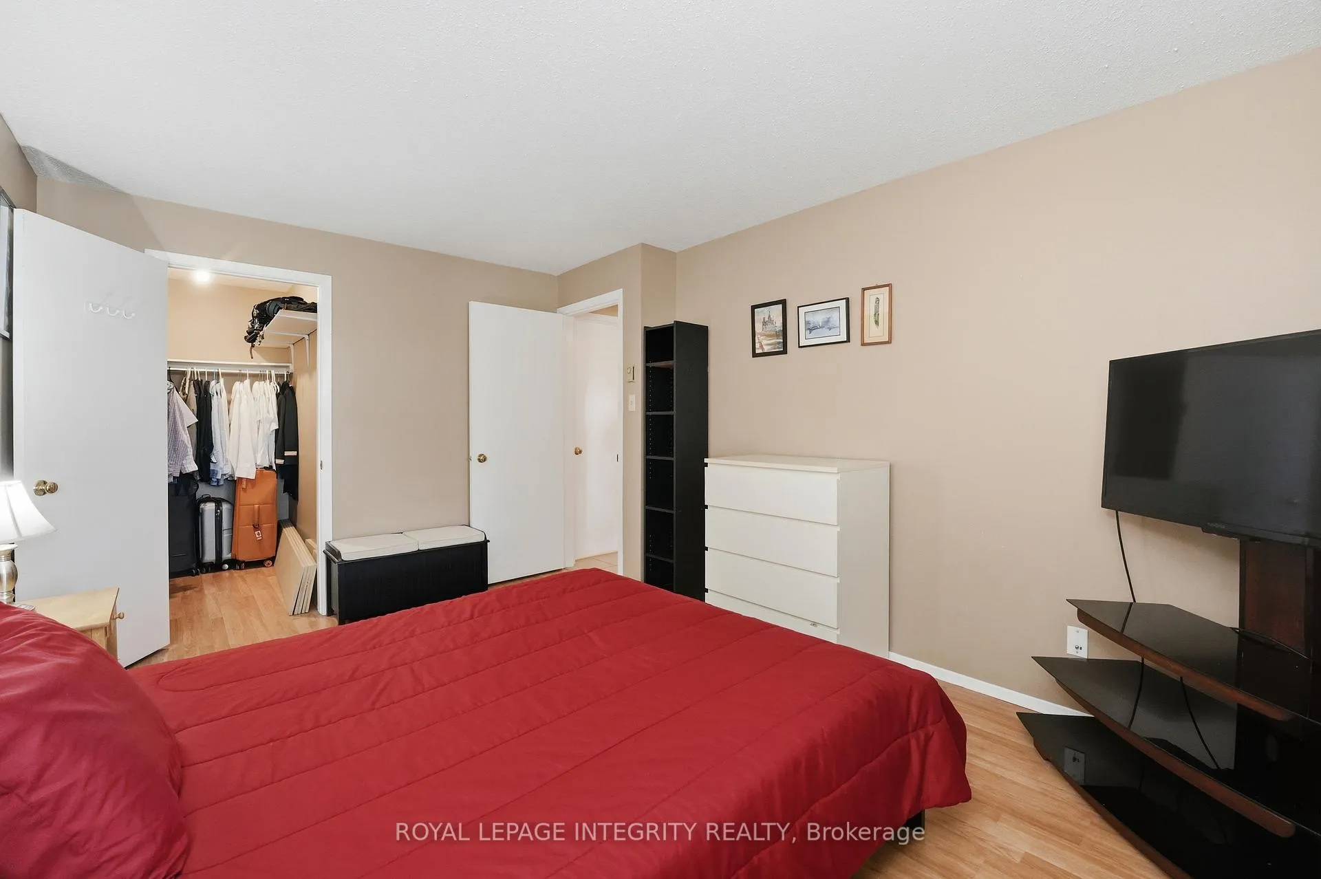 Photo 17 of Unit 315, 1099 Cadboro Road, Ottawa, Carson Grove — HOMEH