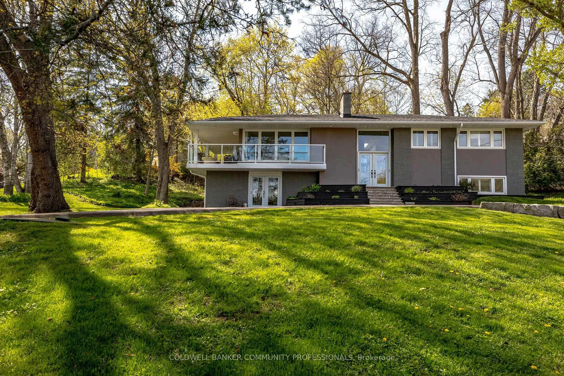 Photo 2 of 123 Hillcrest Avenue, Hamilton, Greensville — HOMEH