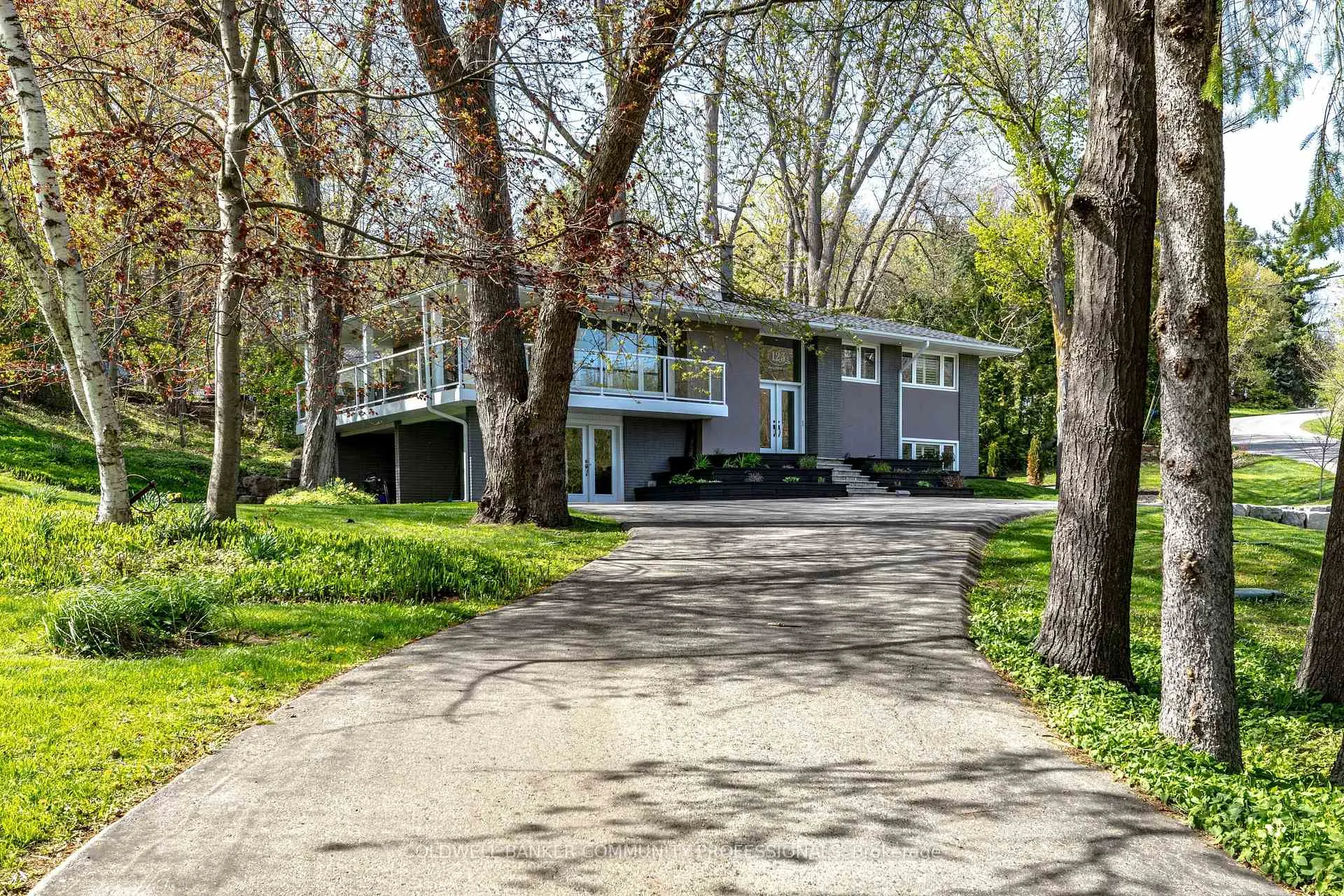 Photo 3 of 123 Hillcrest Avenue, Hamilton, Greensville — HOMEH