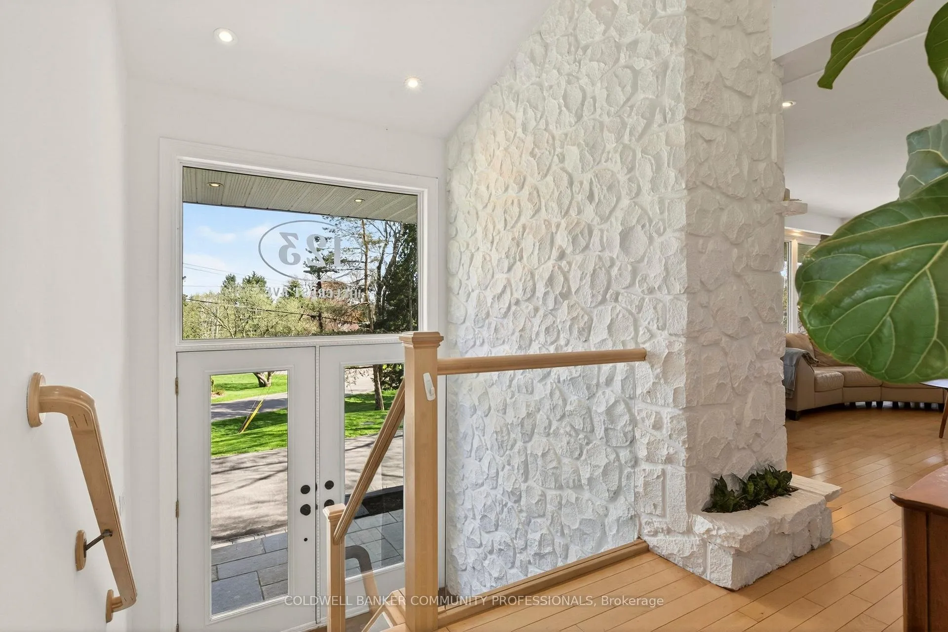 Photo 5 of 123 Hillcrest Avenue, Hamilton, Greensville — HOMEH
