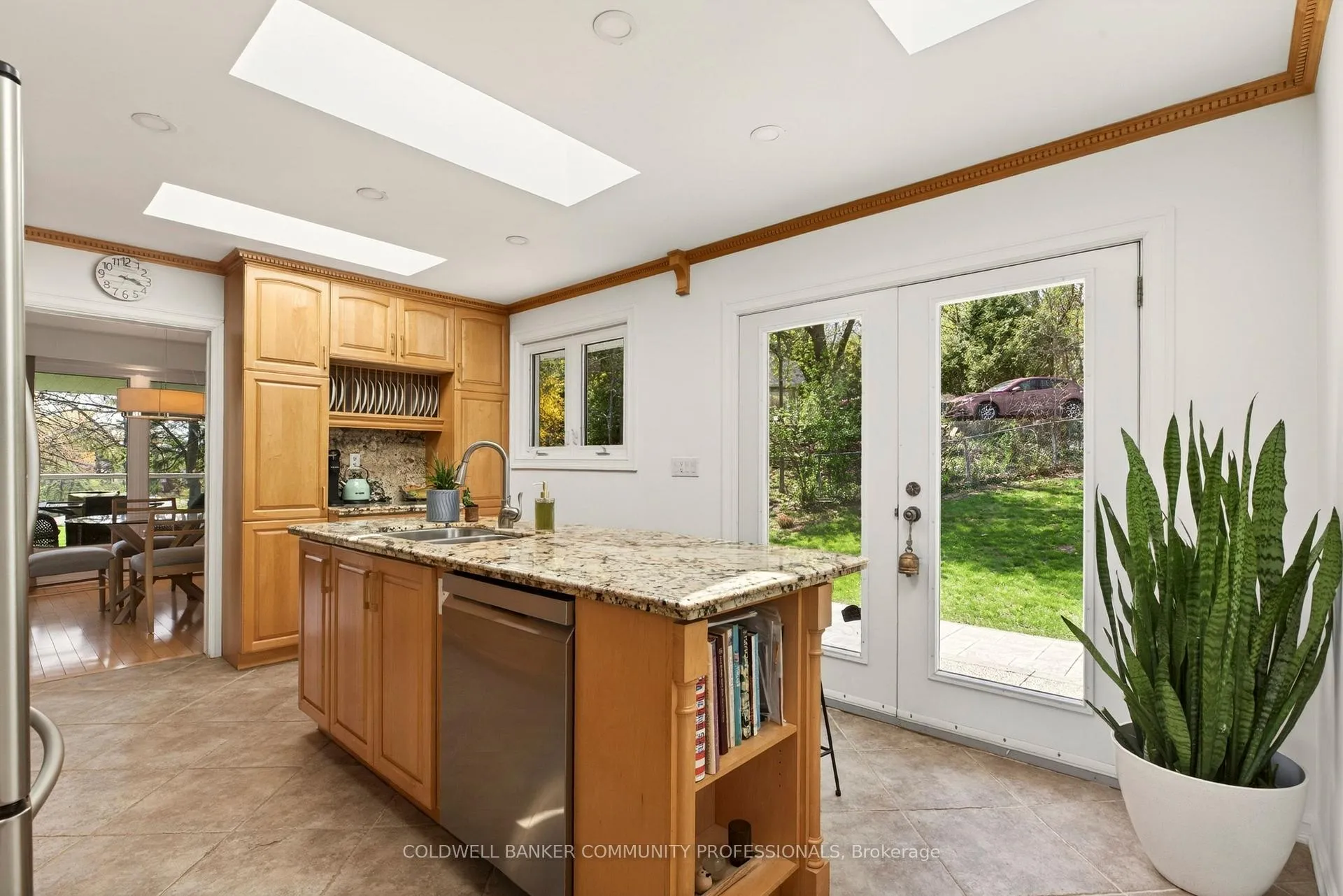 Photo 13 of 123 Hillcrest Avenue, Hamilton, Greensville — HOMEH