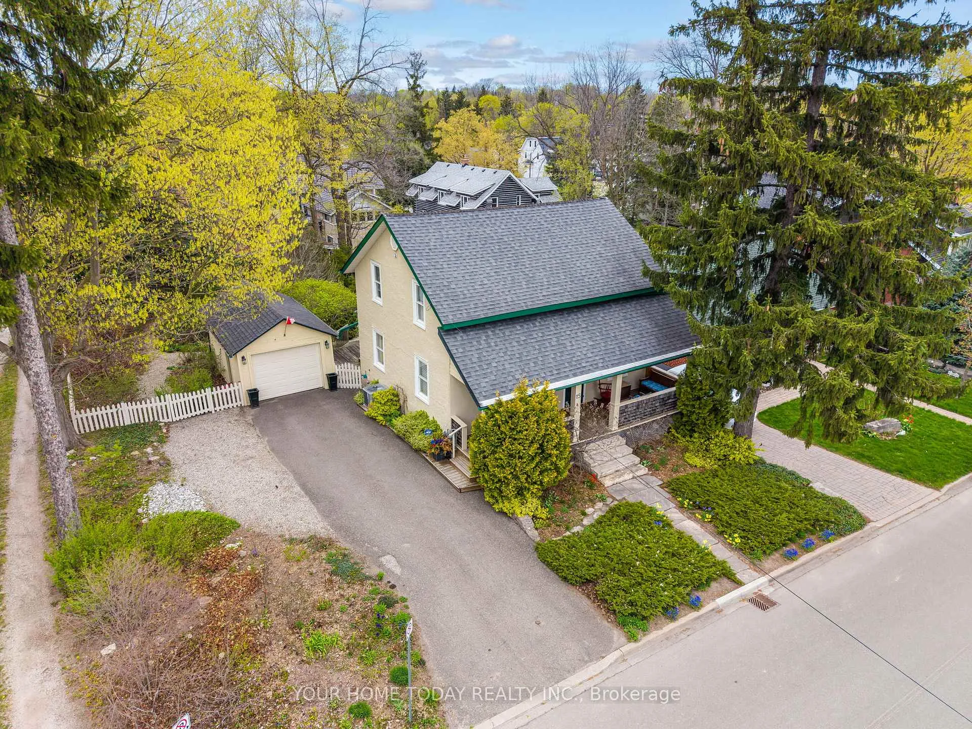 Photo 1 of 15 Albert Street, Halton Hills, Georgetown — HOMEH