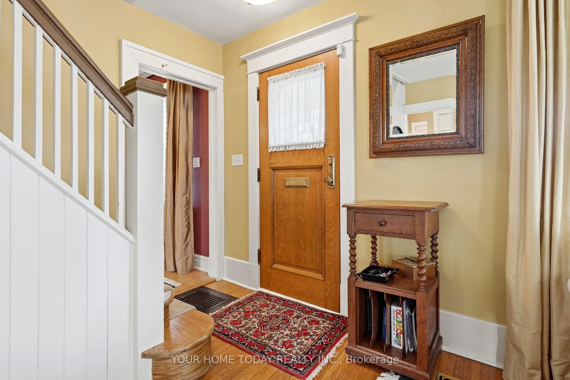 Photo 4 of 15 Albert Street, Halton Hills, Georgetown — HOMEH