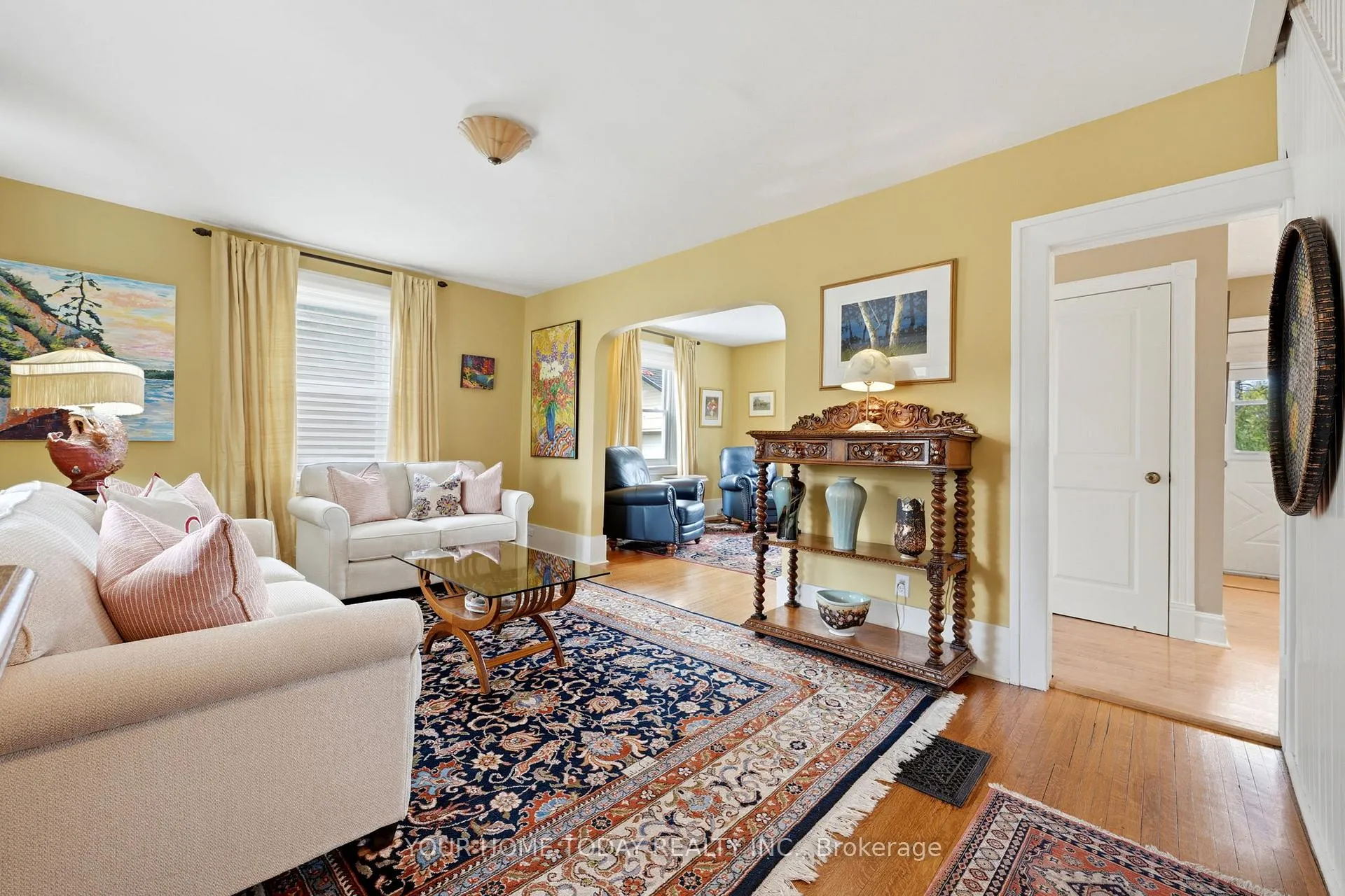 Photo 5 of 15 Albert Street, Halton Hills, Georgetown — HOMEH