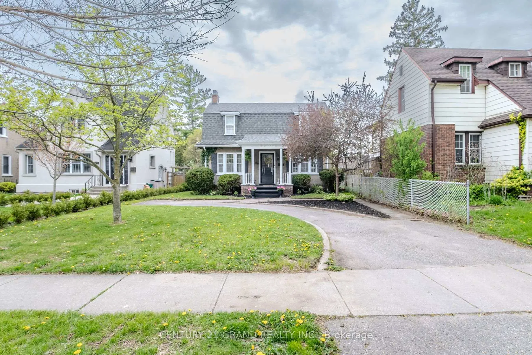 Photo 1 of 58 Lincoln Avenue, Brantford — HOMEH
