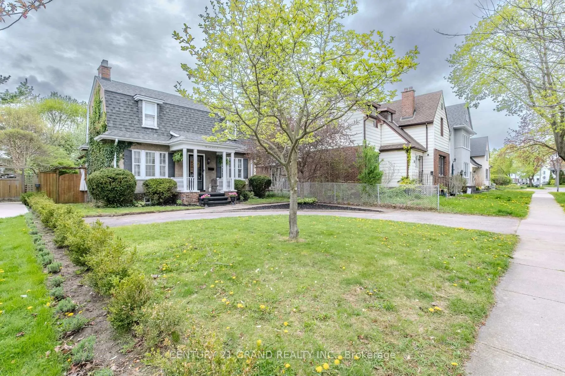 Photo 3 of 58 Lincoln Avenue, Brantford — HOMEH
