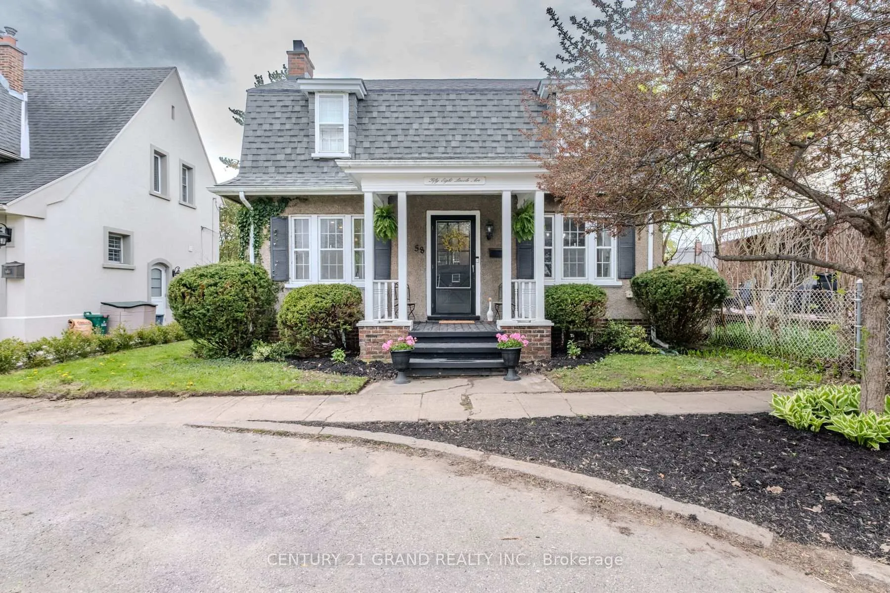 Photo 4 of 58 Lincoln Avenue, Brantford — HOMEH