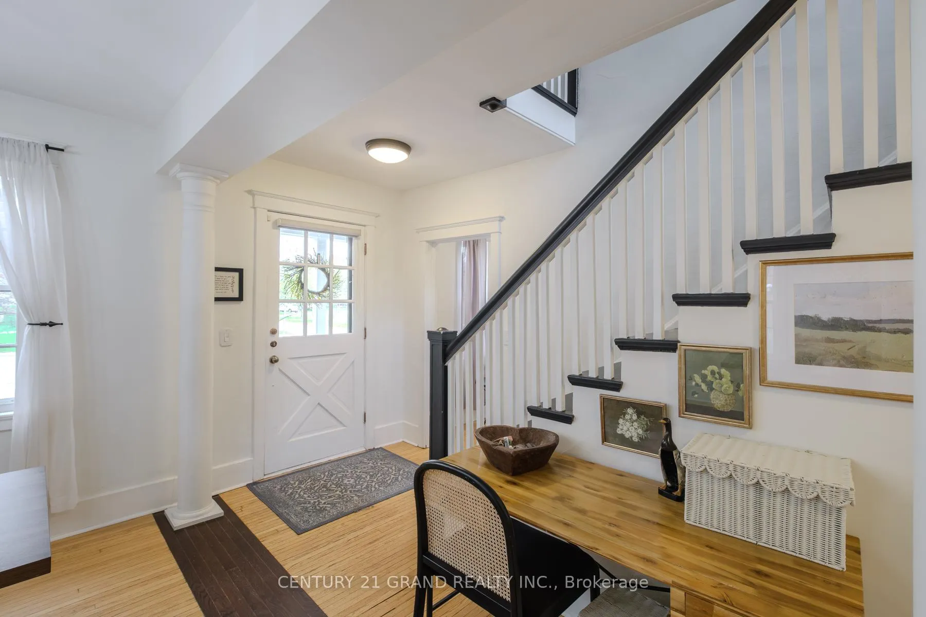Photo 5 of 58 Lincoln Avenue, Brantford — HOMEH