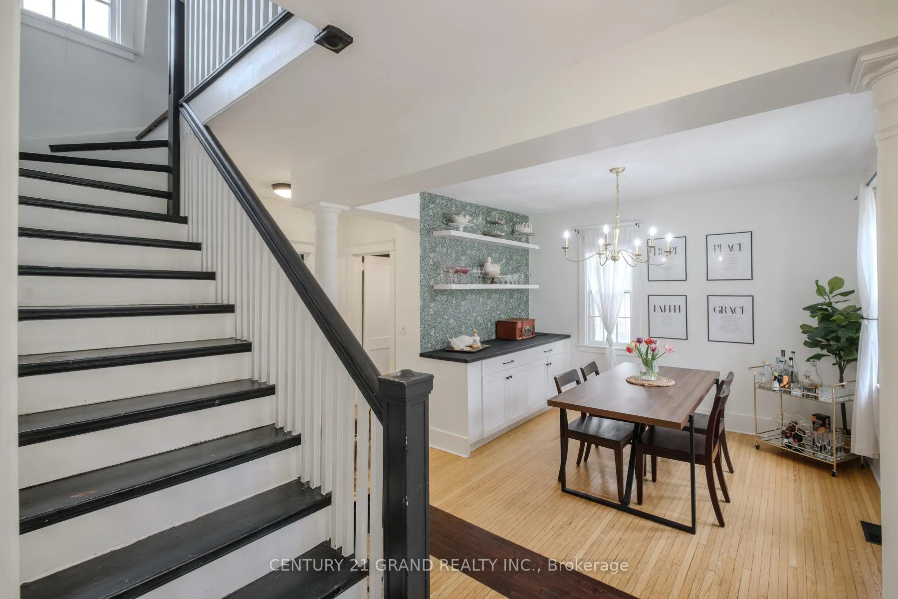 Photo 10 of 58 Lincoln Avenue, Brantford — HOMEH