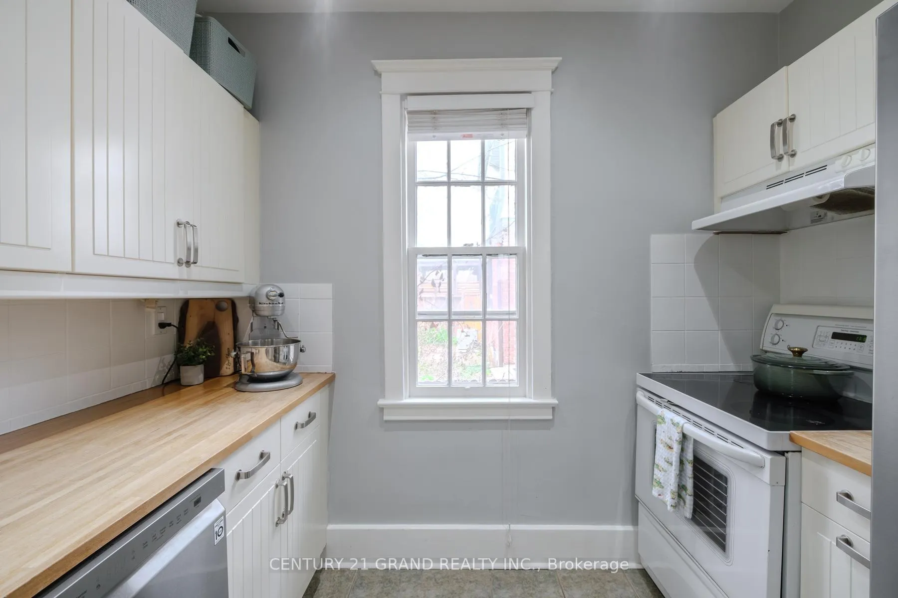 Photo 16 of 58 Lincoln Avenue, Brantford — HOMEH