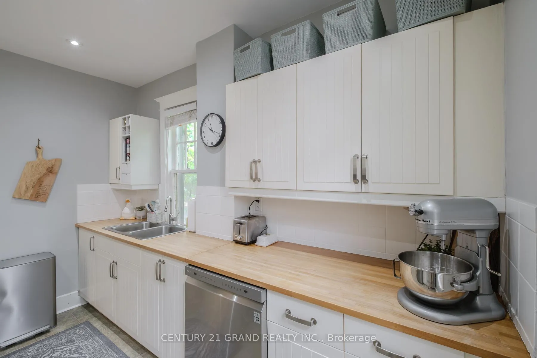 Photo 17 of 58 Lincoln Avenue, Brantford — HOMEH