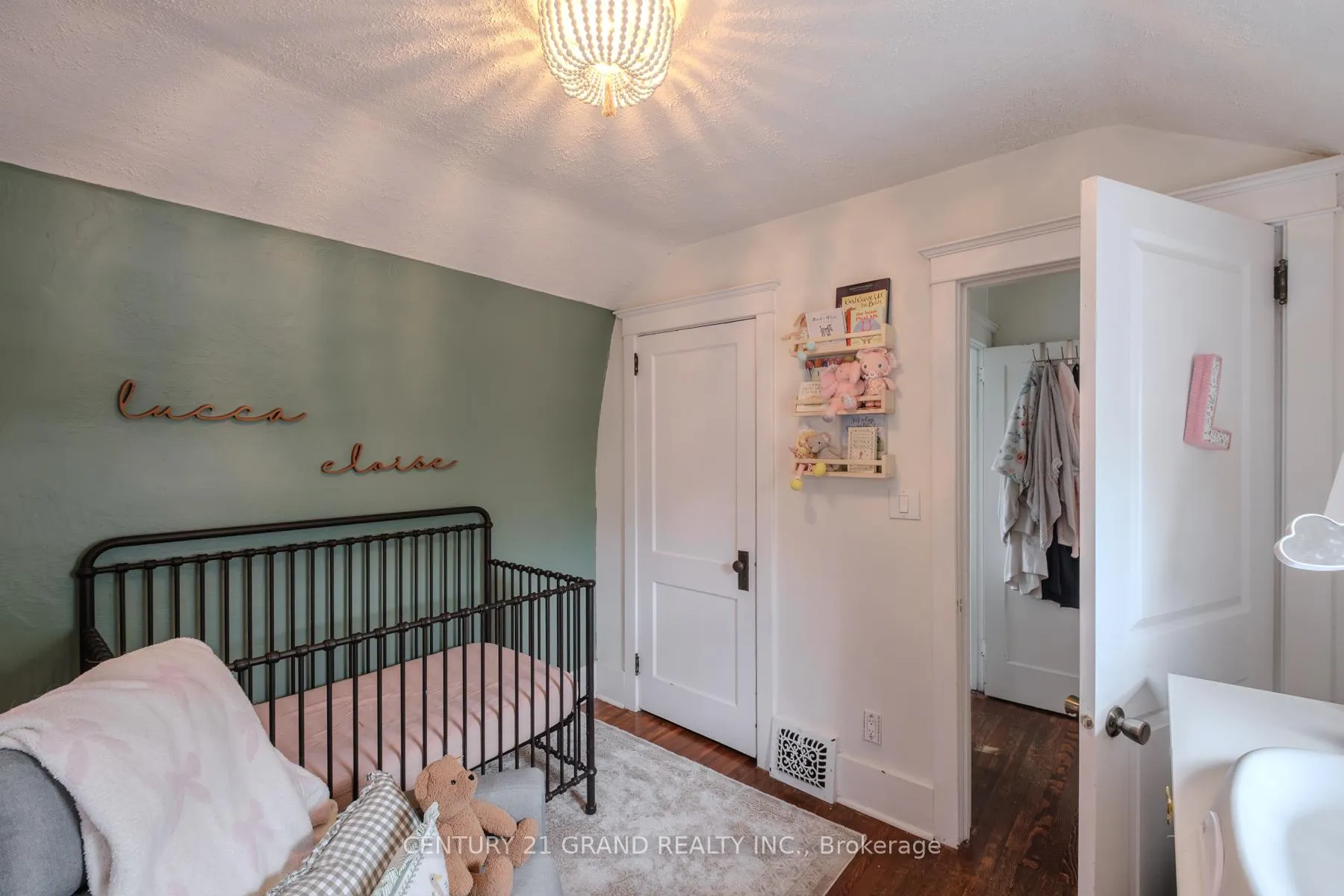 Photo 25 of 58 Lincoln Avenue, Brantford — HOMEH