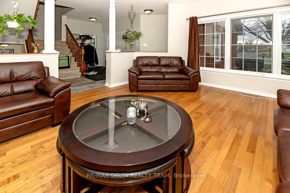 Photo 9 of 125 Stoneway Drive, Ottawa, Barrhaven East — HOMEH