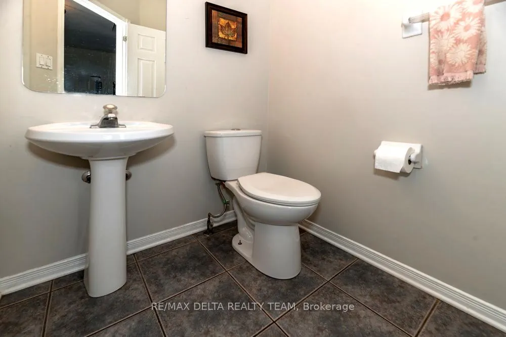 Photo 10 of 125 Stoneway Drive, Ottawa, Barrhaven East — HOMEH