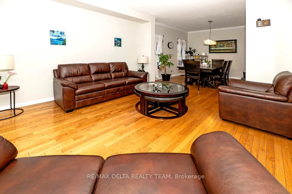 Photo 11 of 125 Stoneway Drive, Ottawa, Barrhaven East — HOMEH
