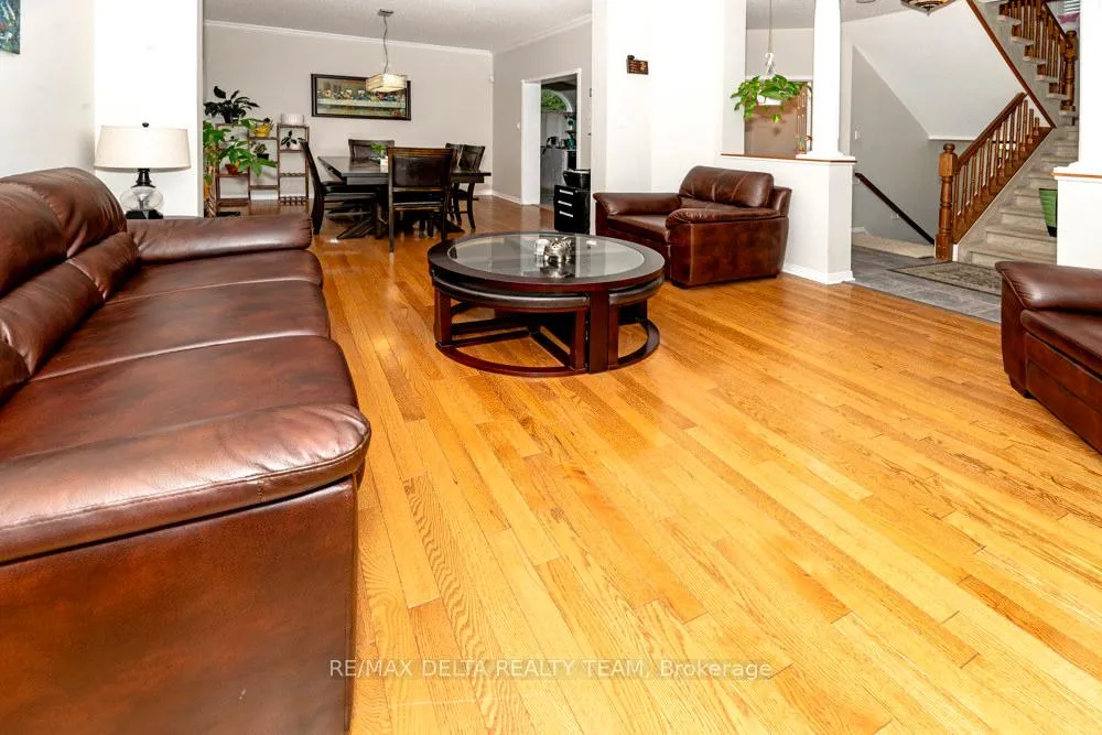 Photo 15 of 125 Stoneway Drive, Ottawa, Barrhaven East — HOMEH