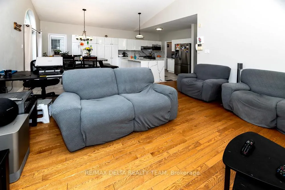 Photo 20 of 125 Stoneway Drive, Ottawa, Barrhaven East — HOMEH