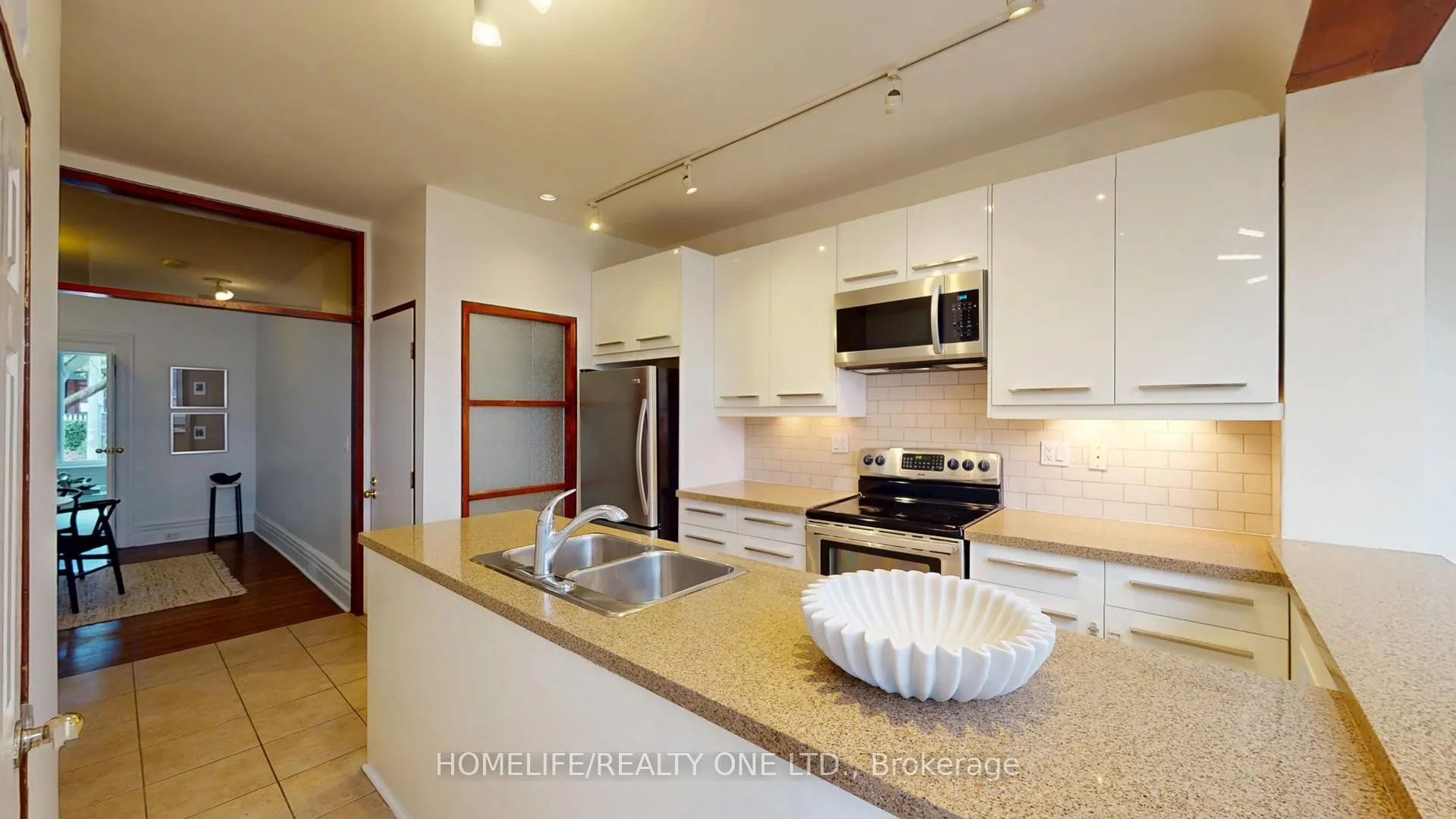 Photo 10 of 25 Riverdale Avenue, Toronto, North Riverdale — HOMEH