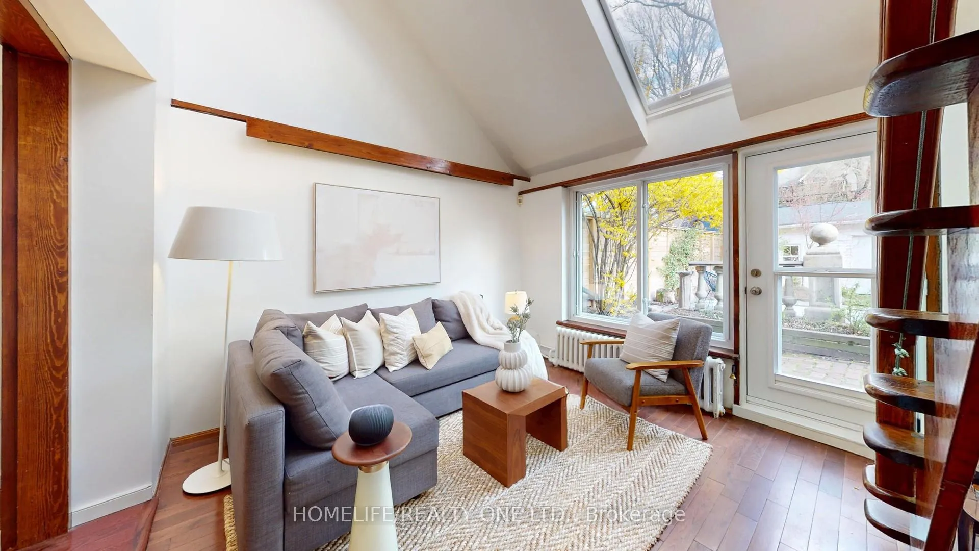 Photo 15 of 25 Riverdale Avenue, Toronto, North Riverdale — HOMEH