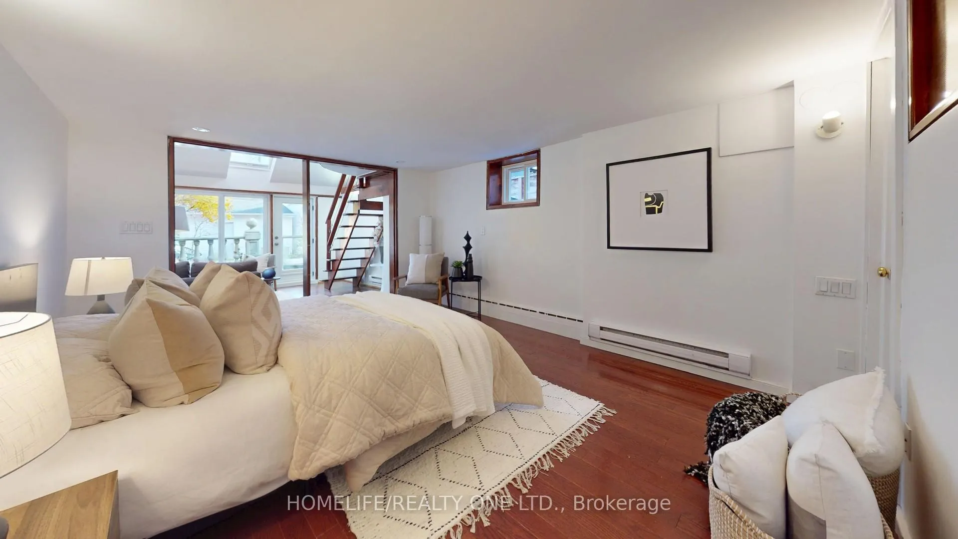 Photo 21 of 25 Riverdale Avenue, Toronto, North Riverdale — HOMEH