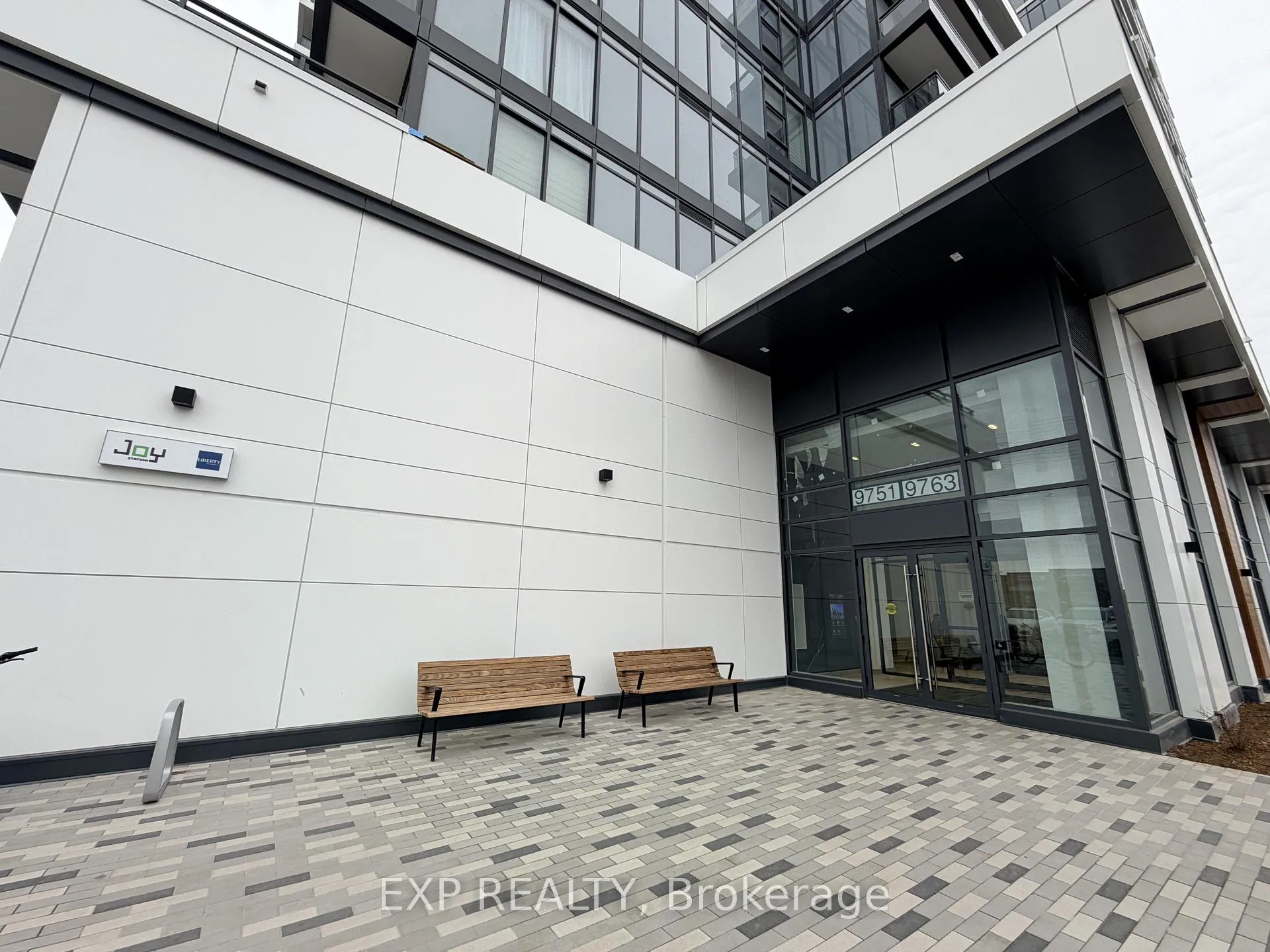 Photo 2 of Unit 1610, 9763 Markham Road, Markham, Greensborough — HOMEH