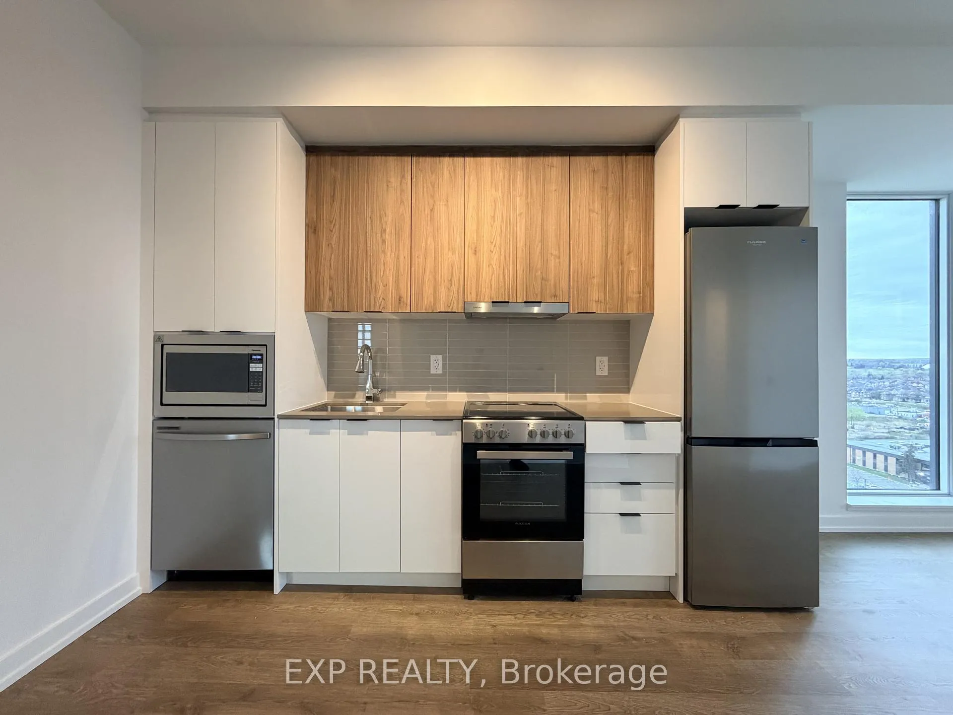 Photo 6 of Unit 1610, 9763 Markham Road, Markham, Greensborough — HOMEH