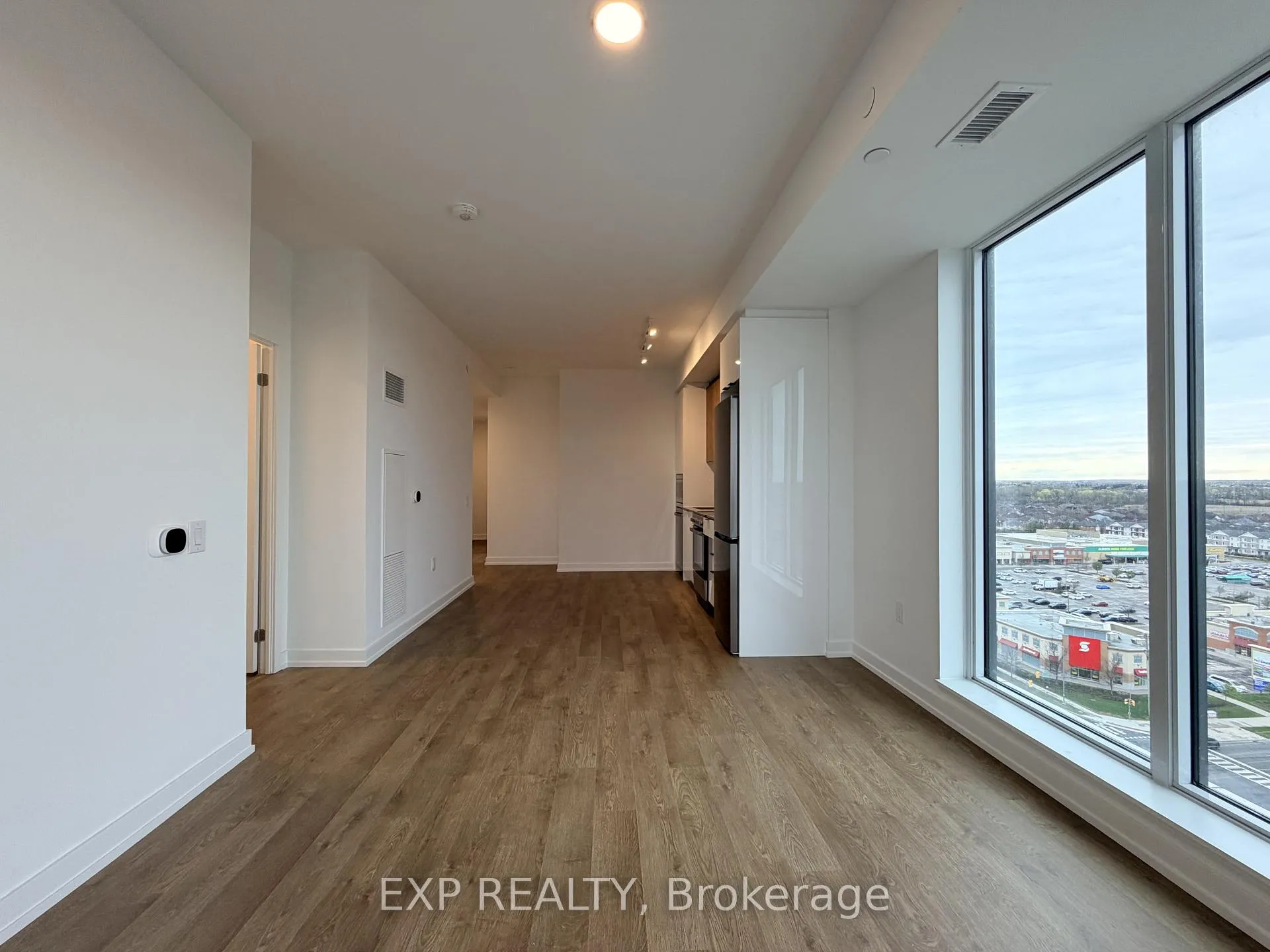 Photo 8 of Unit 1610, 9763 Markham Road, Markham, Greensborough — HOMEH
